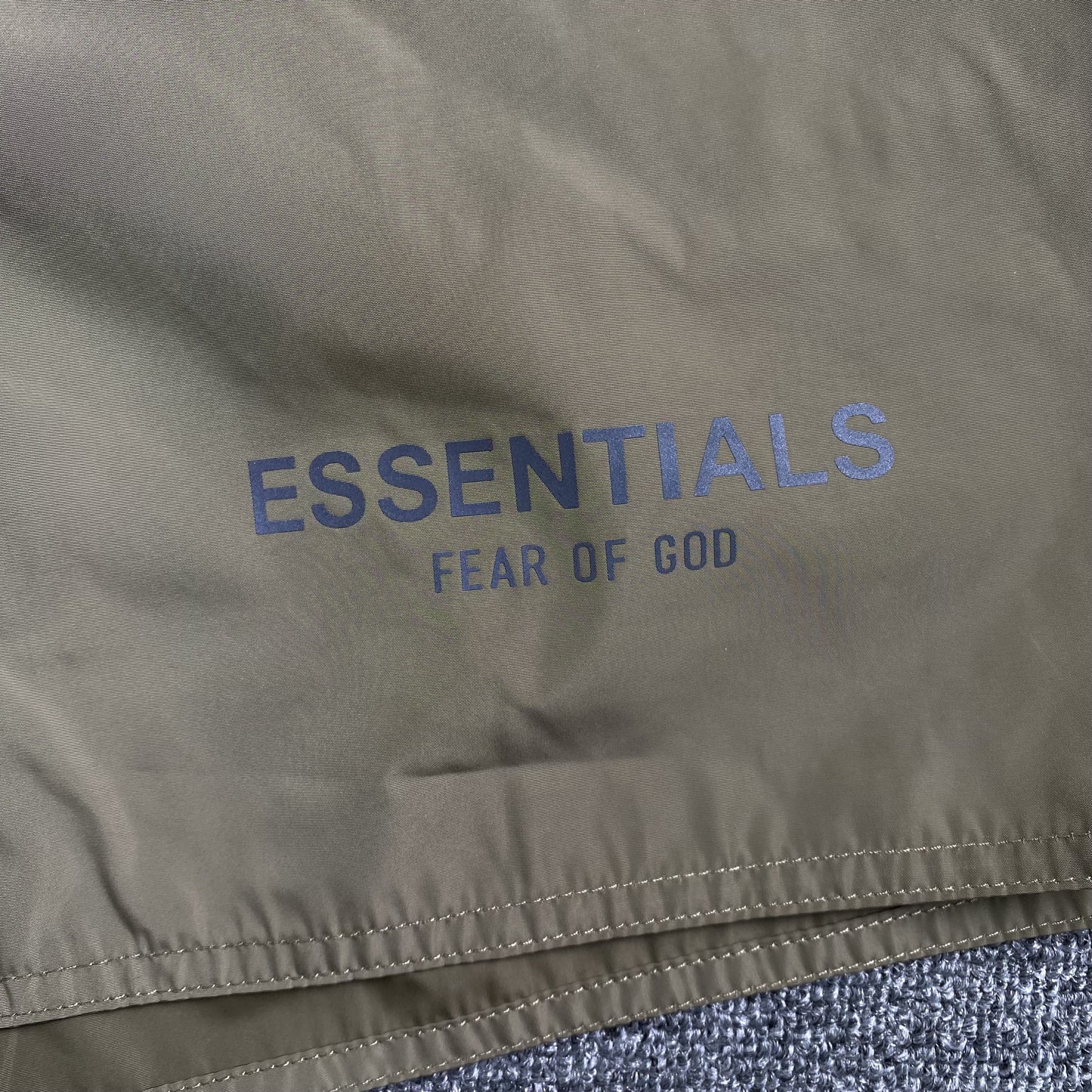 fear-of-god-essentials-volley-shorts-taupe-4-Drip Store Argentina