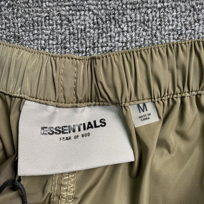 fear-of-god-essentials-volley-shorts-taupe-5-Drip Store Argentina