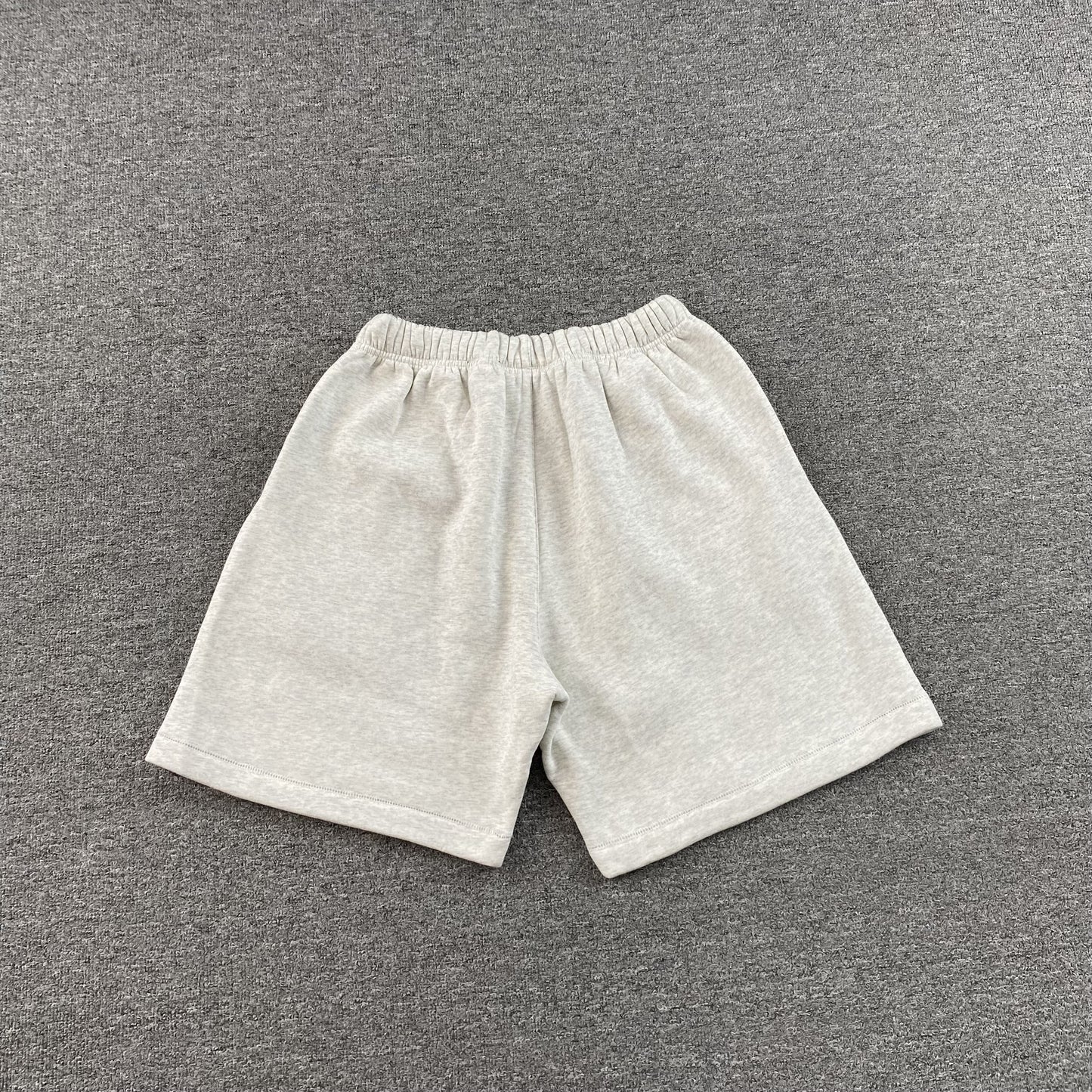 fear-of-god-essentials-wnba-shorts-grey-2_034a4c4d-Drip Store Argentina