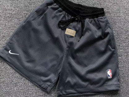 Short Fear of God x Nike Basketball Gris