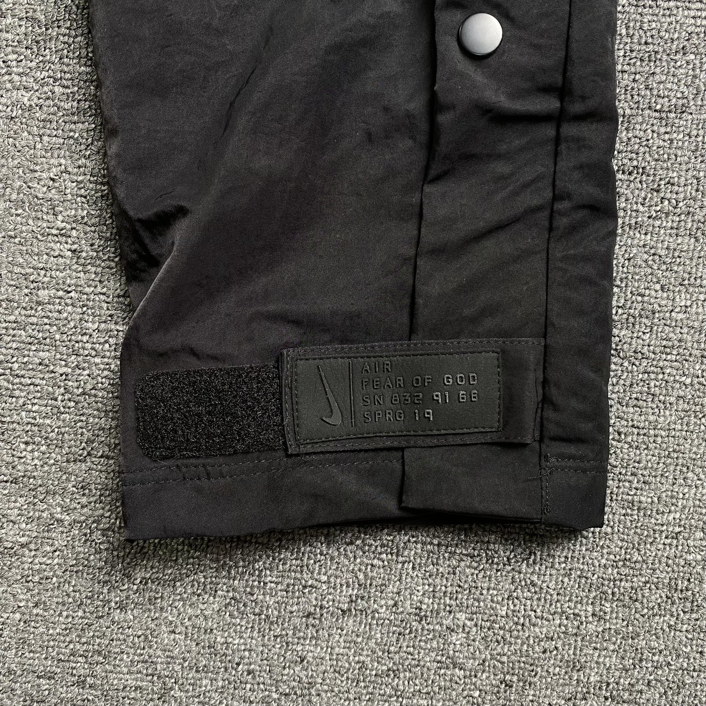 Pantalón Fear of God X Nike Nylon Negro