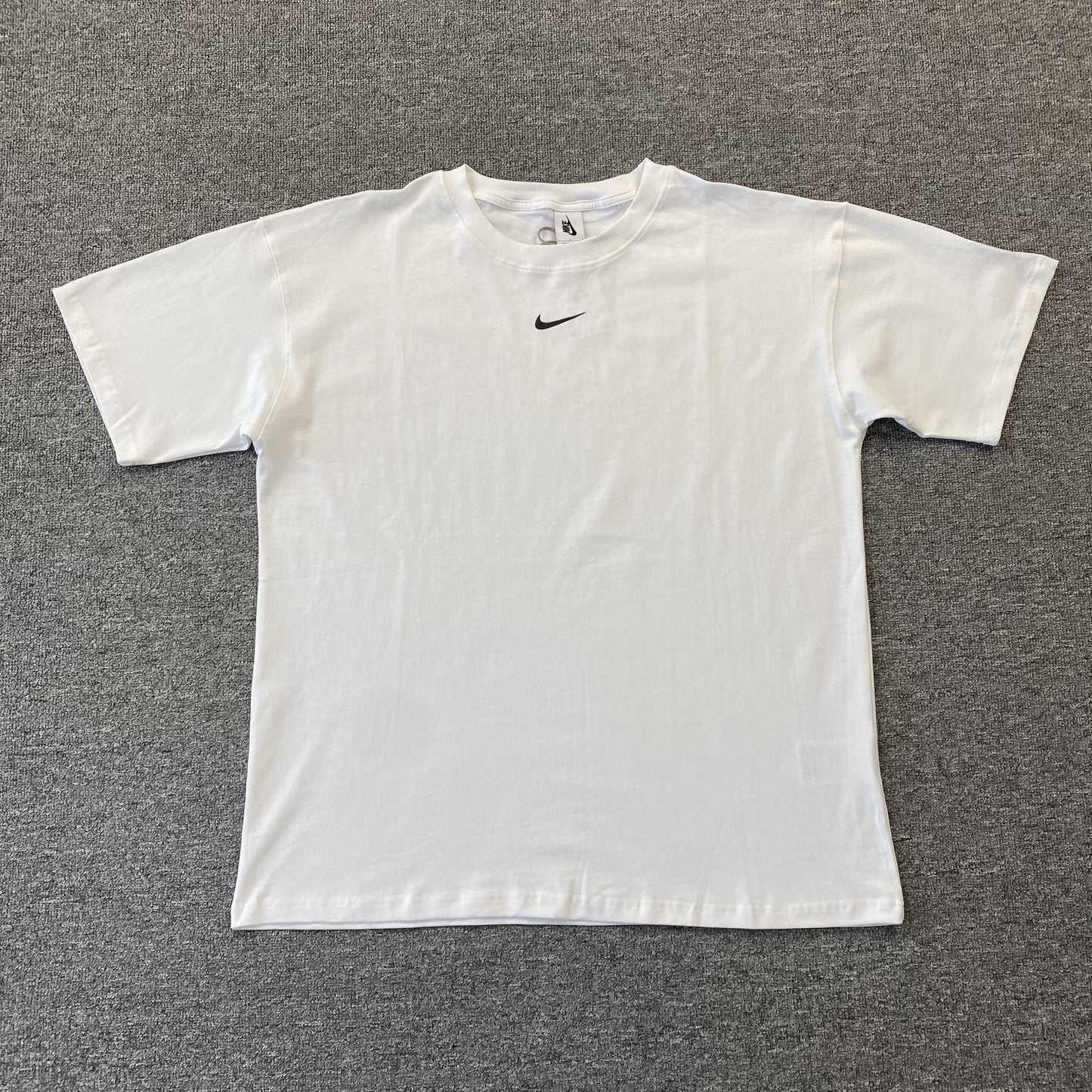 Remera Fear of God x Nike Blanca