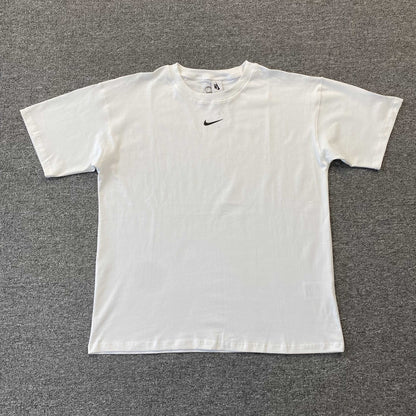 Remera Fear of God x Nike Blanca