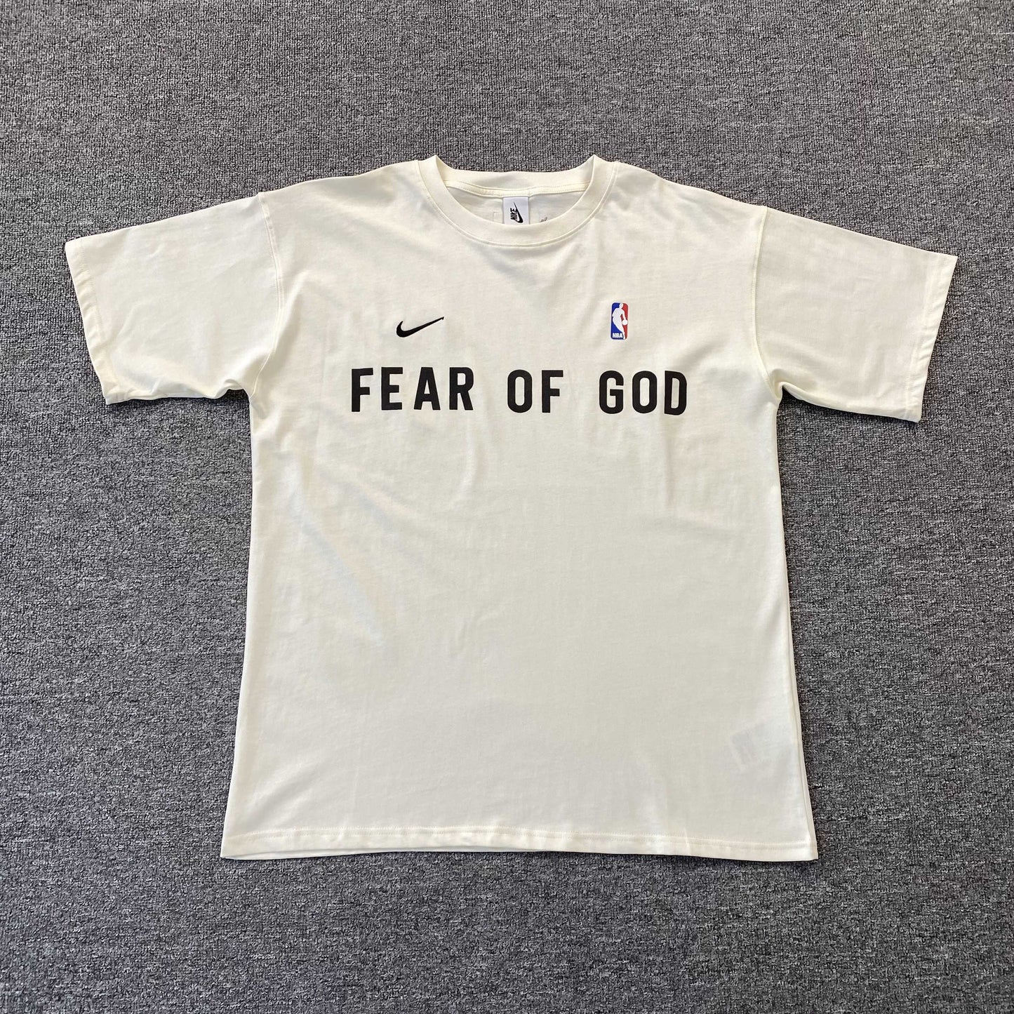 Remera Fear of God x Nike Warm Up Sail