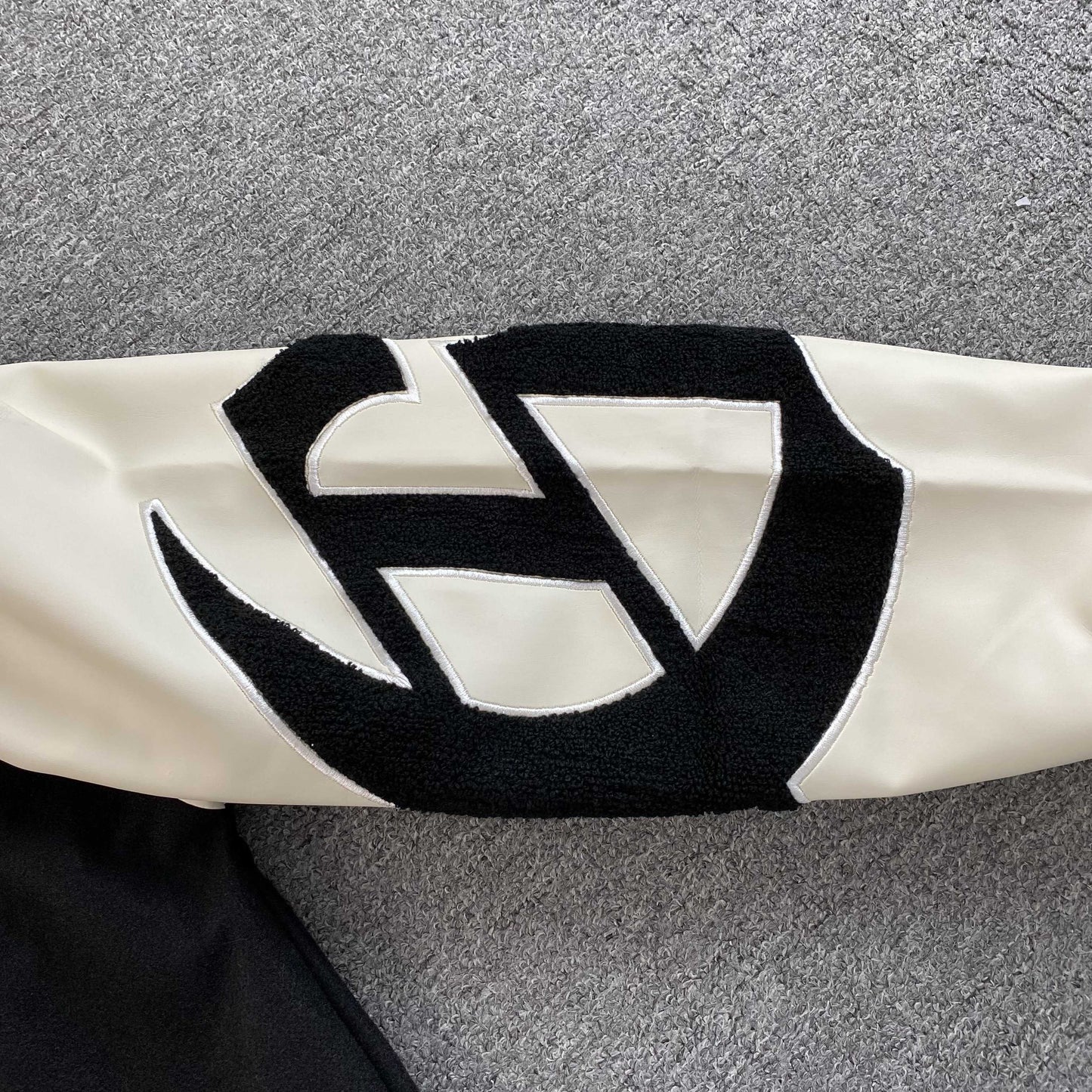 Campera Godspeed F.T.D Varsity Negra