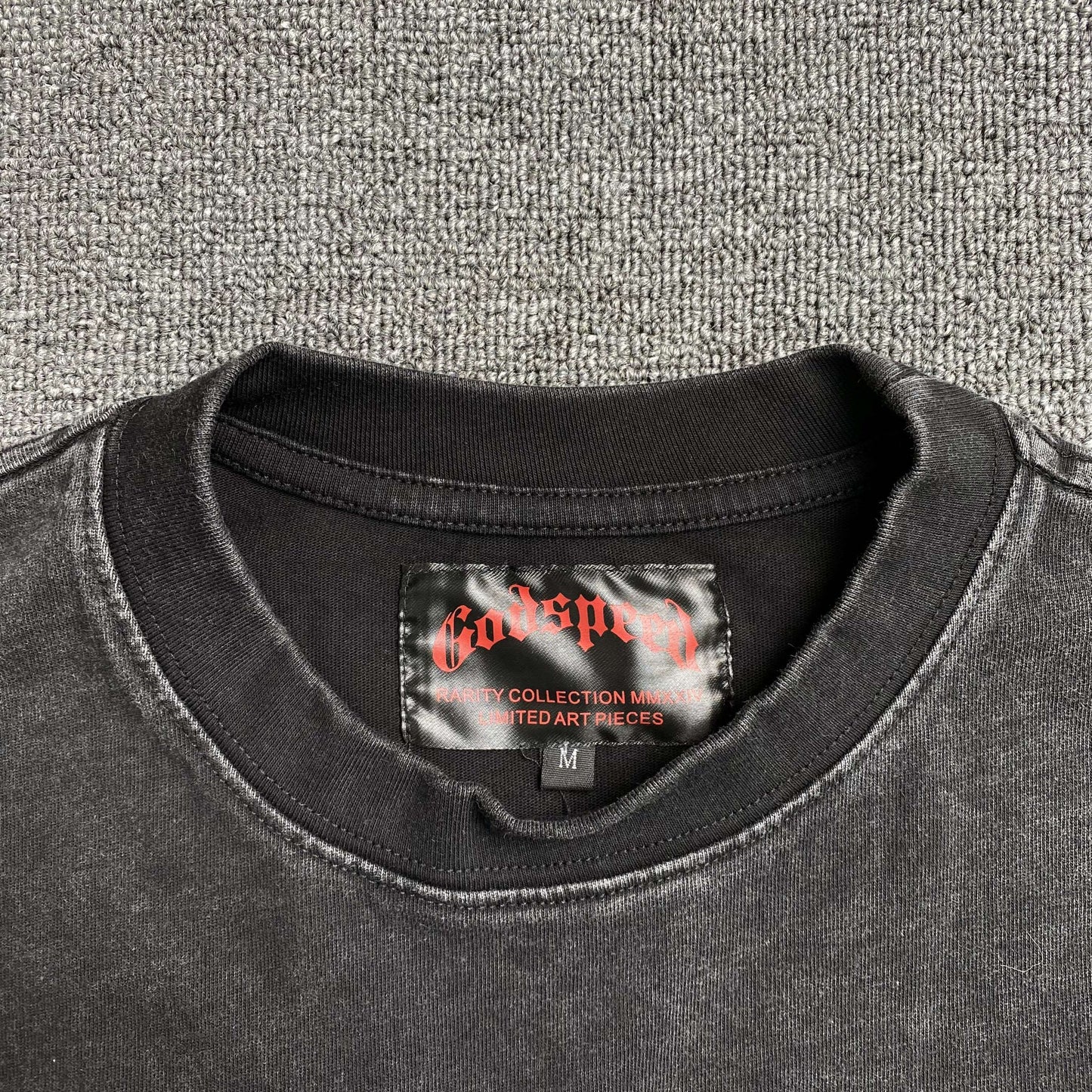 Remera Godspeed New Age Negra