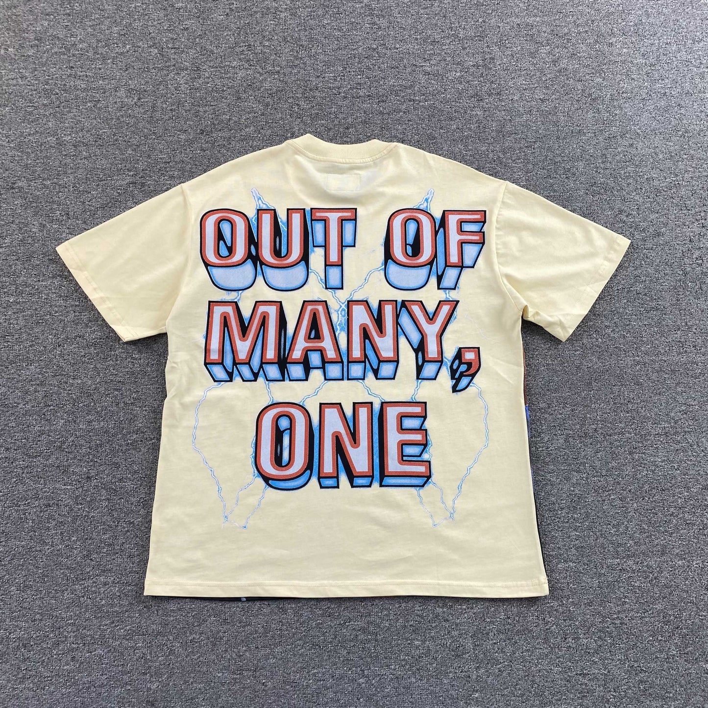 Remera Godspeed Supreme Reig Crema