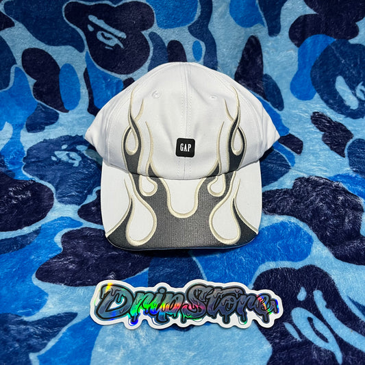 Gorra Yeezy Gap Flame Blanca