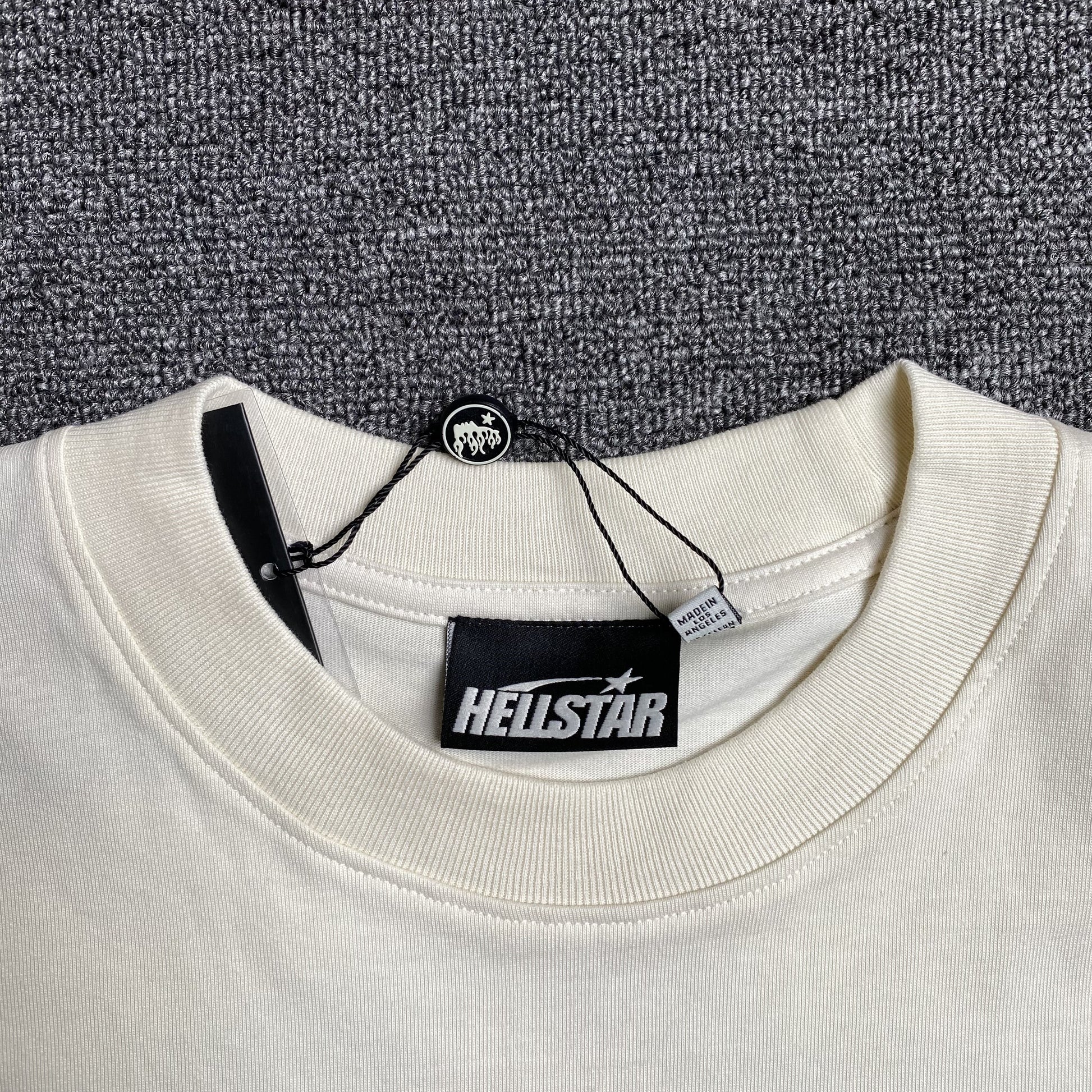 hellstar-clasic-gel-print-blue-tee-white-5-Drip Store Argentina