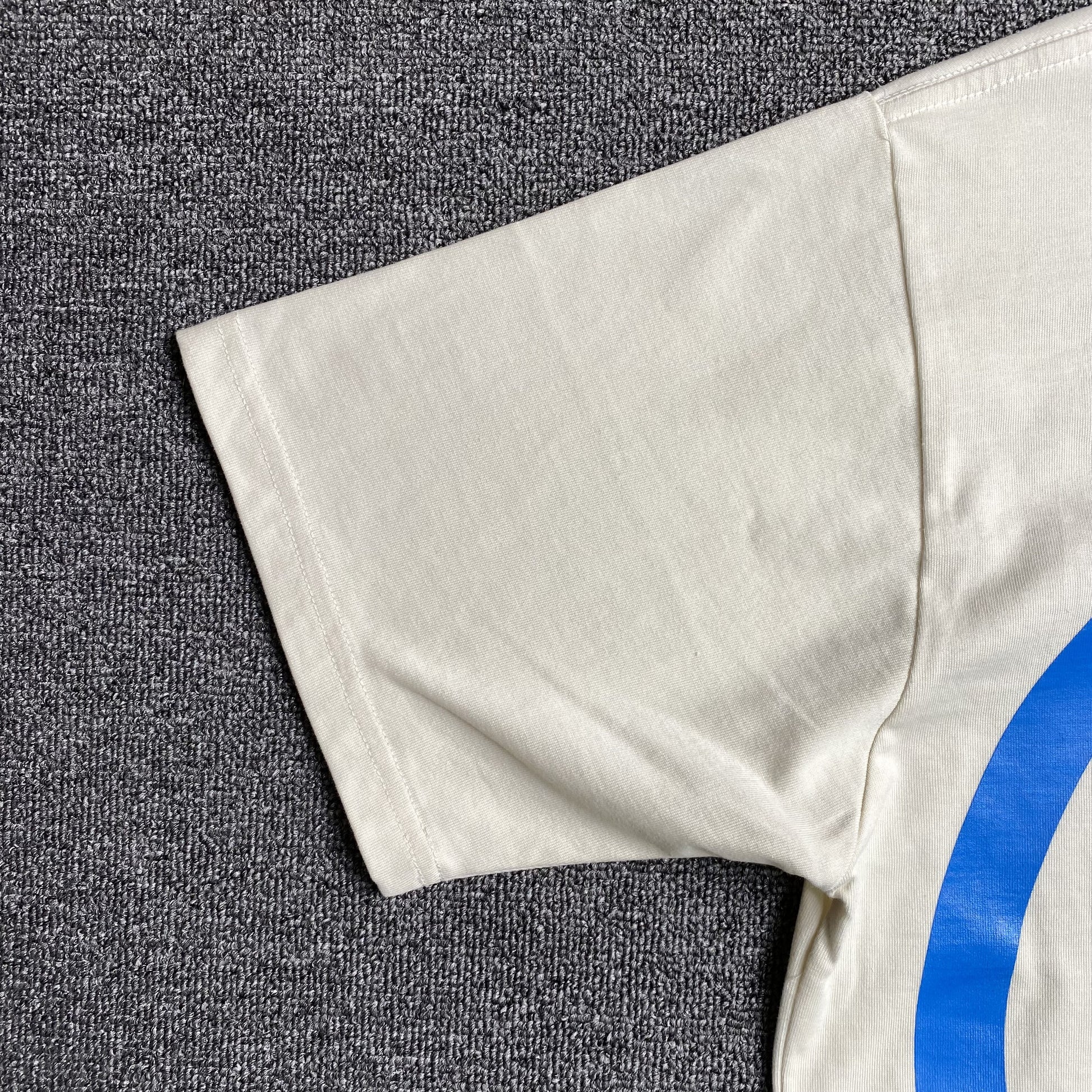 hellstar-clasic-gel-print-blue-tee-white-6-Drip Store Argentina