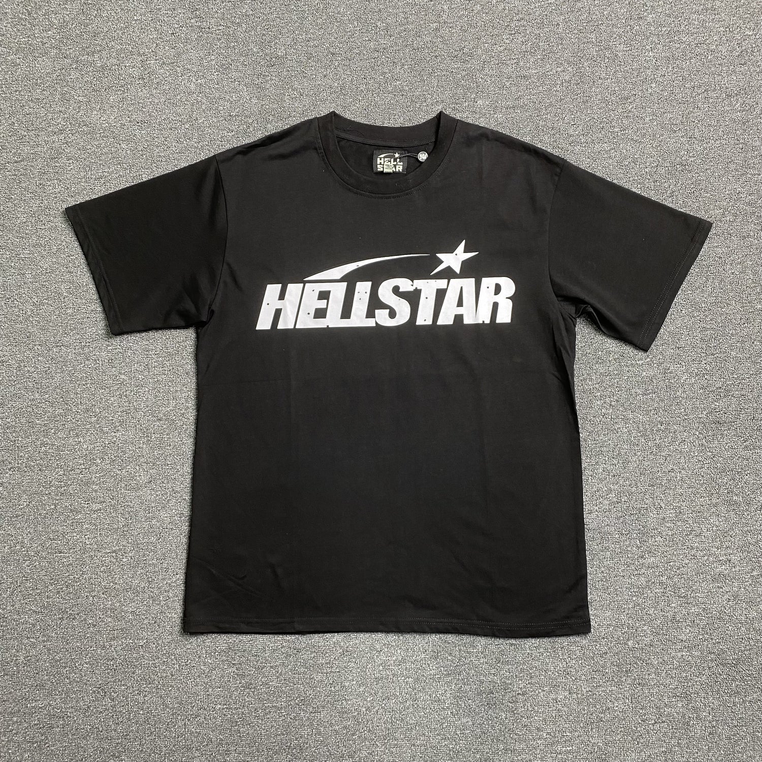 hellstar-classic-logo-gel-print-tee-black-Drip Store Argentina