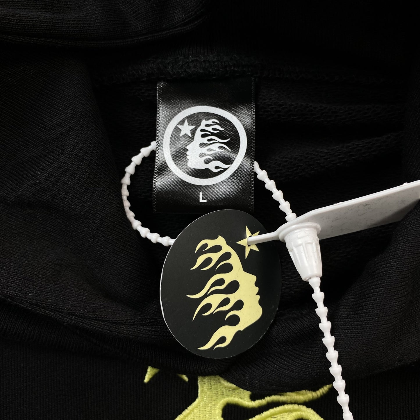 hellstar-complexcon-hoodie-black-5-Drip Store Argentina