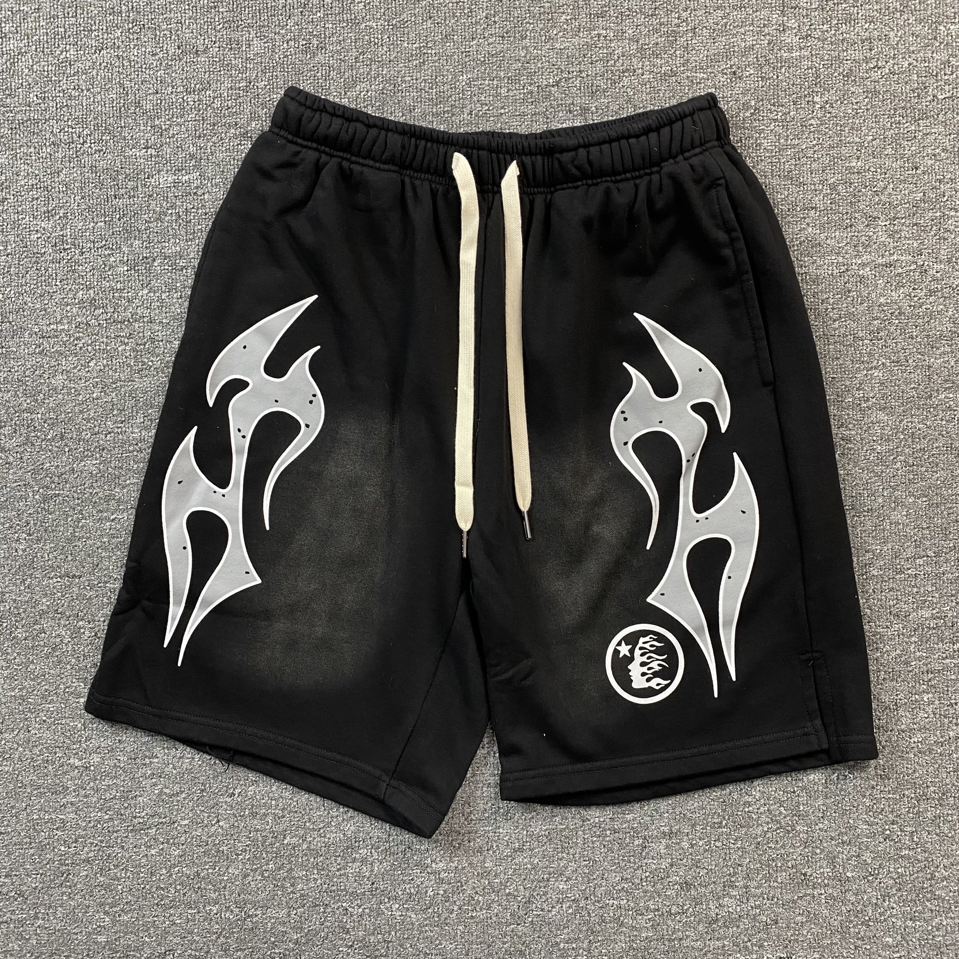 hellstar-flame-shorts-black_0fadca96-Drip Store Argentina