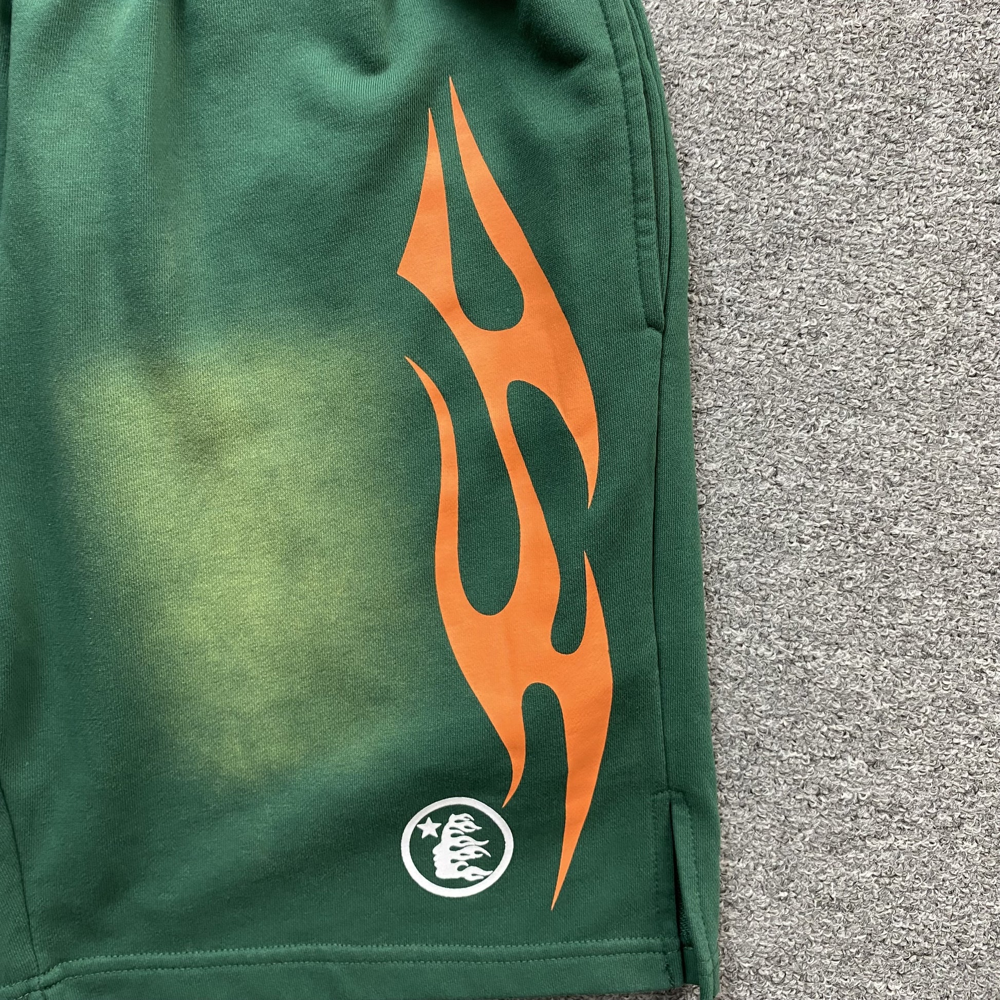 hellstar-flame-shorts-green-3-Drip Store Argentina