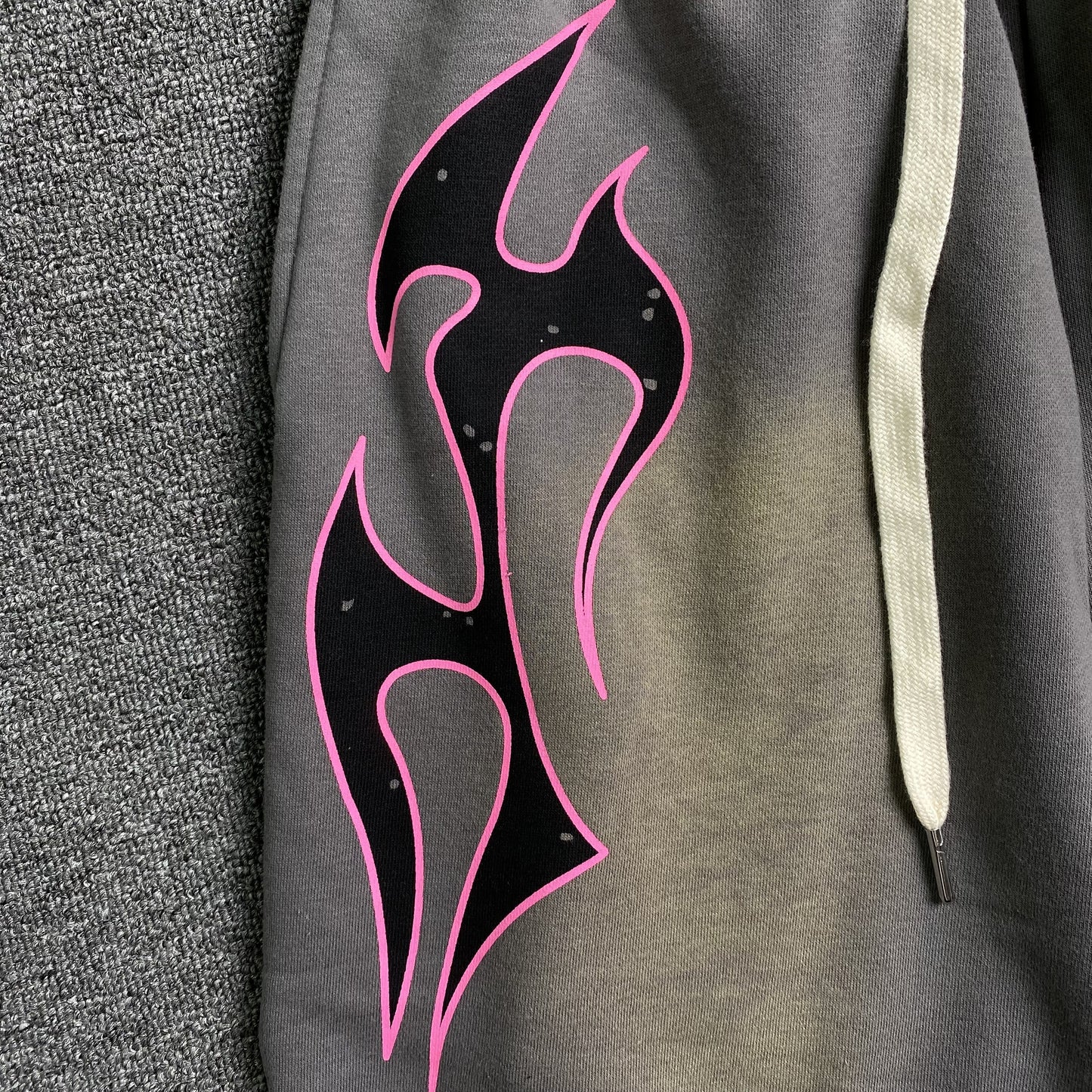 hellstar-flame-shorts-grey-5_c9cdf962-Drip Store Argentina