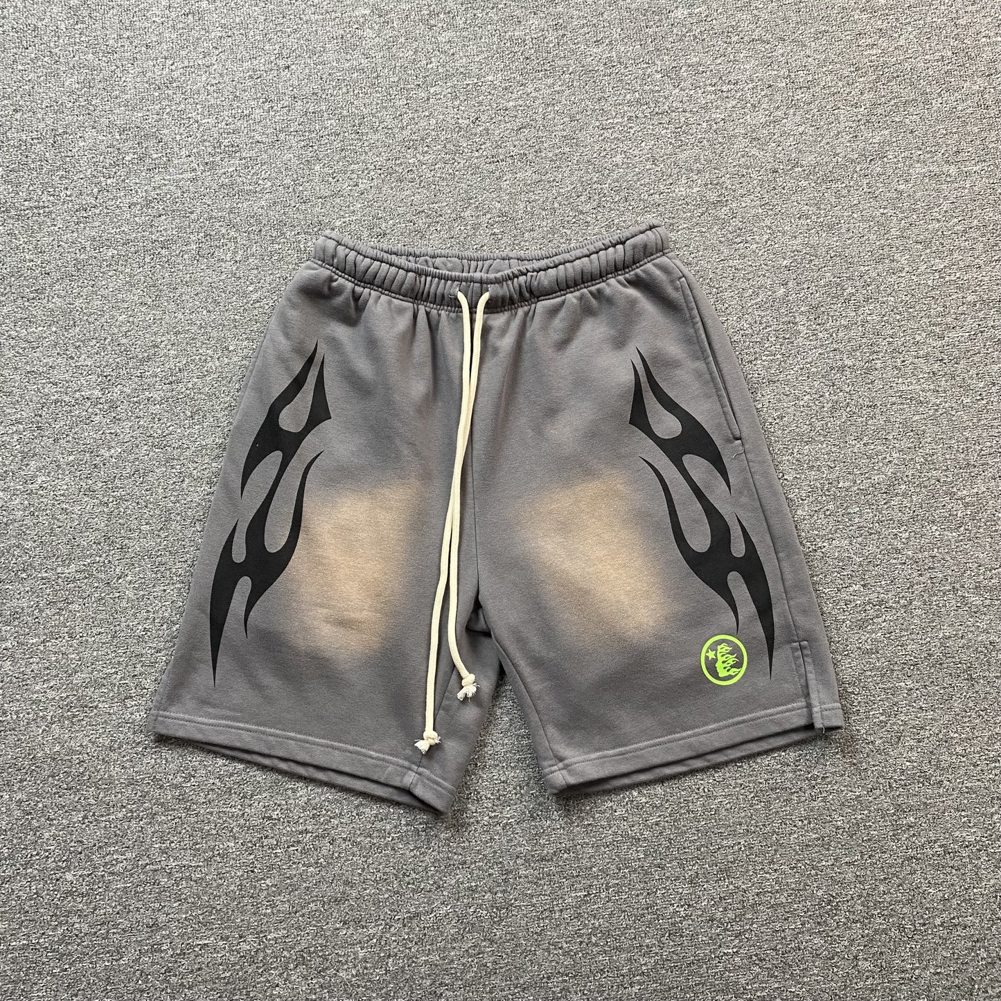 hellstar-flame-shorts-grey-Drip Store Argentina