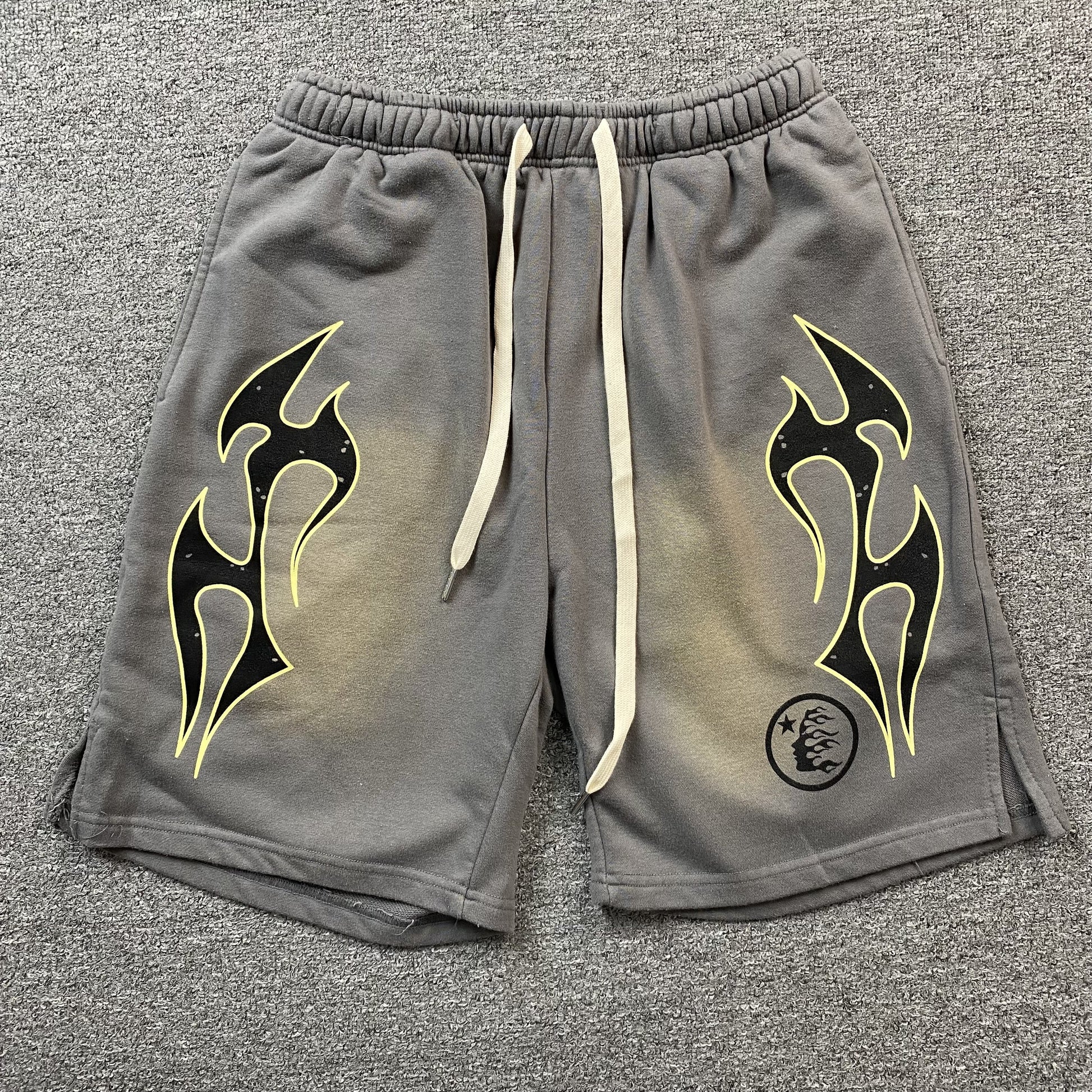 hellstar-flame-shorts-grey_9f07033d-Drip Store Argentina