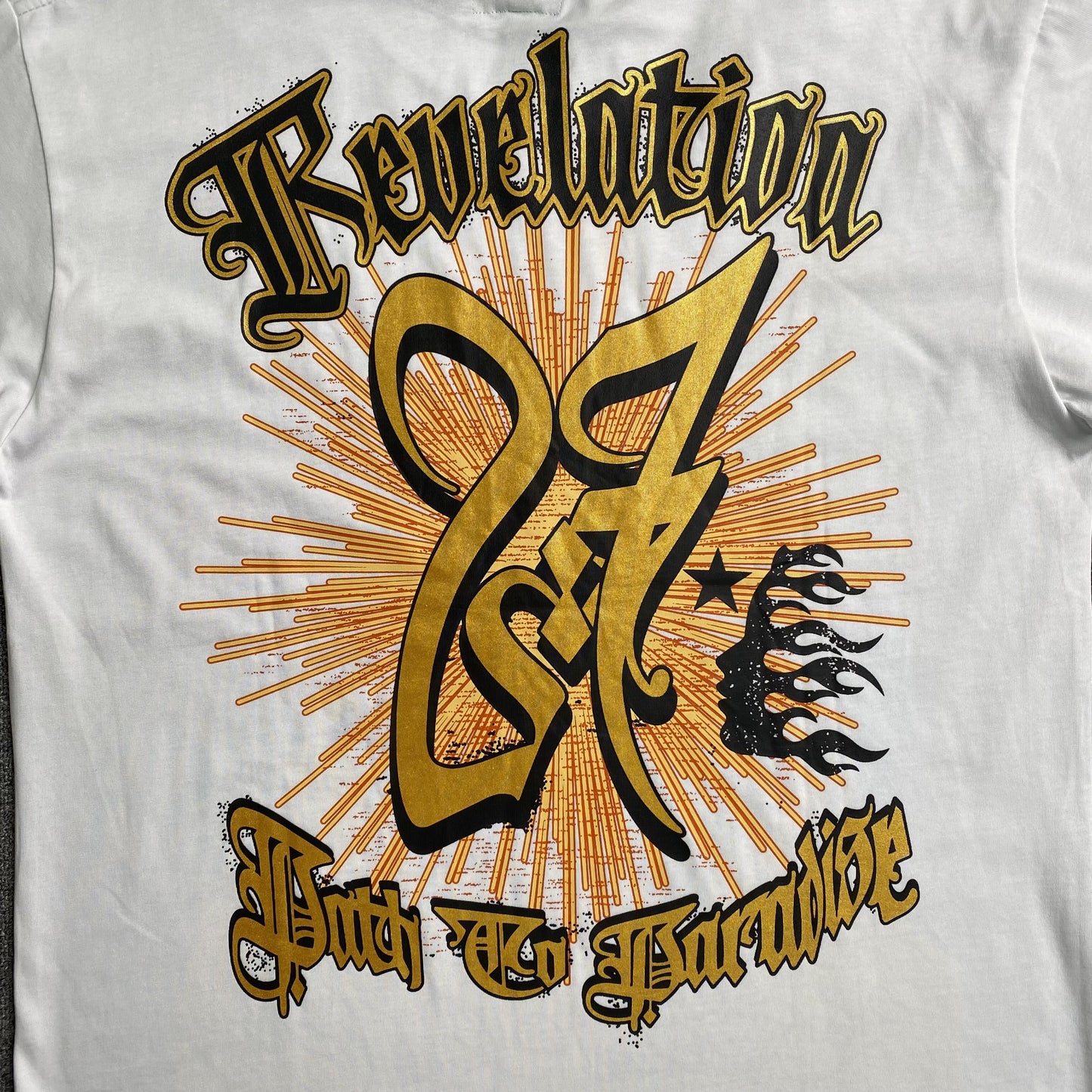 hellstar-helmet-glitter-print-tee-white-4-Drip Store Argentina