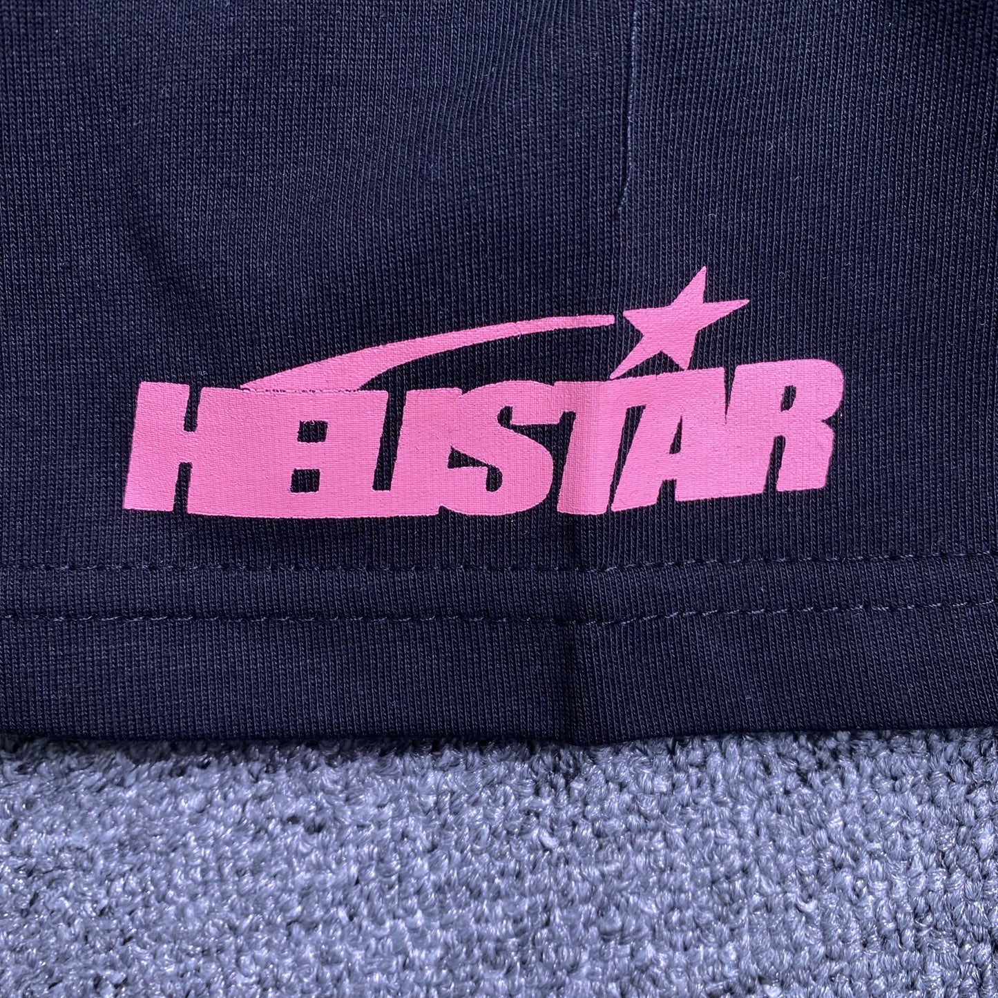 hellstar-records-powered-by-the-star-tee-black-6-Drip Store Argentina