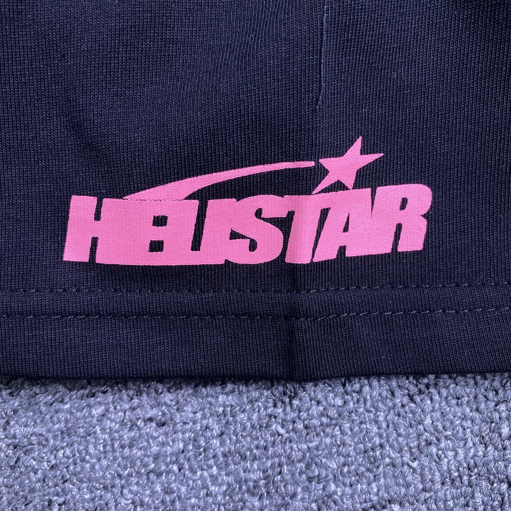hellstar-records-powered-by-the-star-tee-black-6-Drip Store Argentina