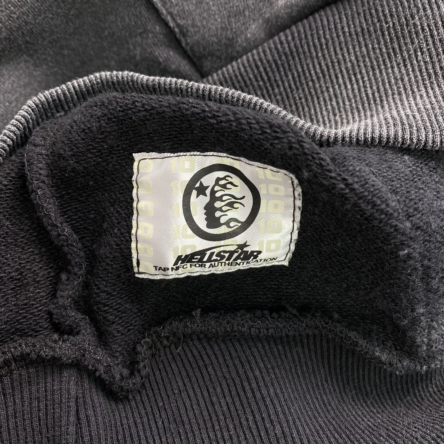 Buzo Hellstar Records World Tour Negro