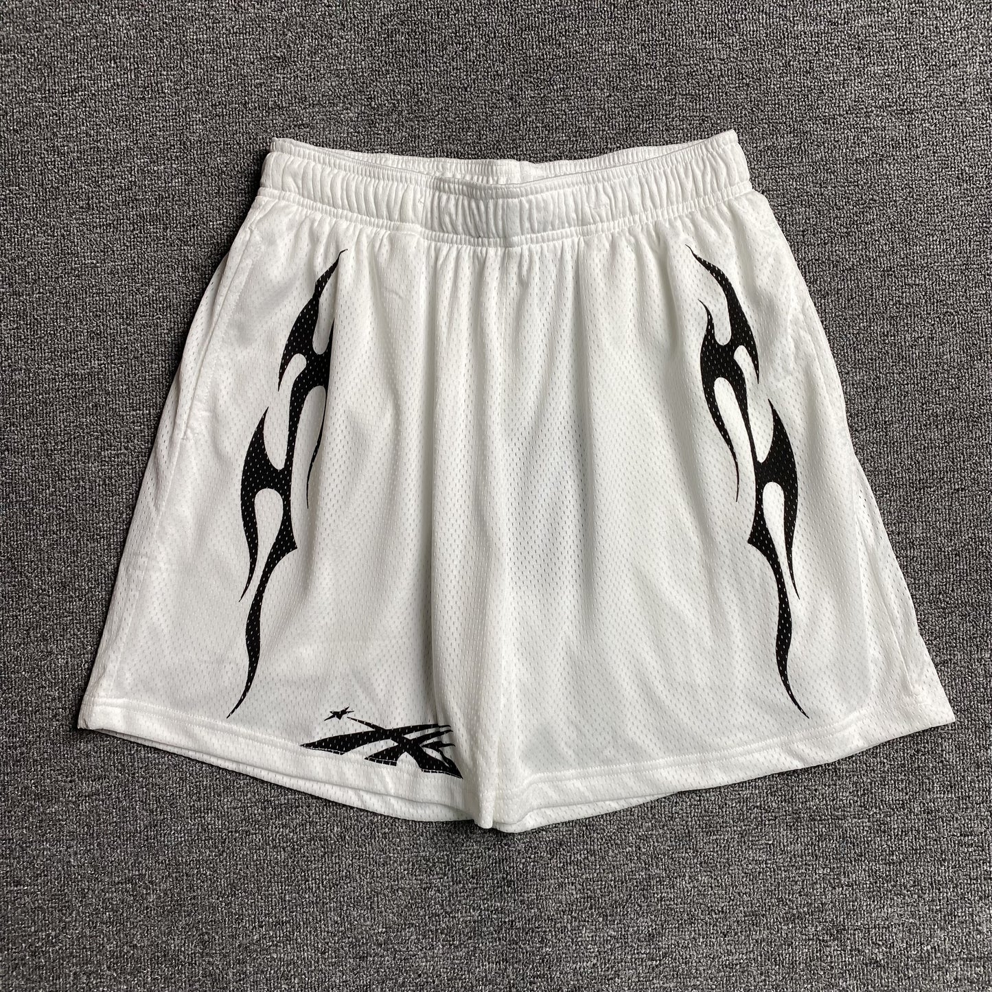 hellstar-shorts-white_abcb7099-Drip Store Argentina