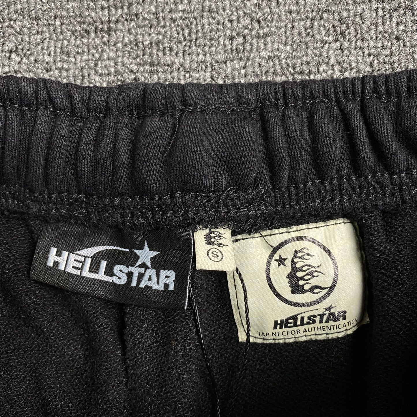 hellstar-sports-flame-shorts-black-5-Drip Store Argentina