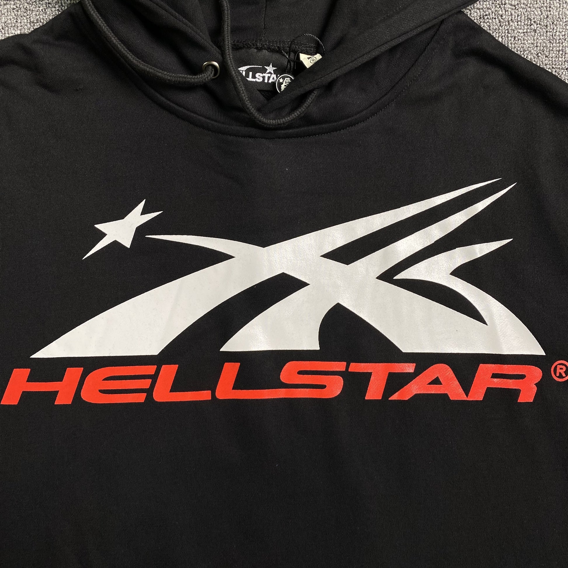 hellstar-sports-hoodie-black-red-3-Drip Store Argentina