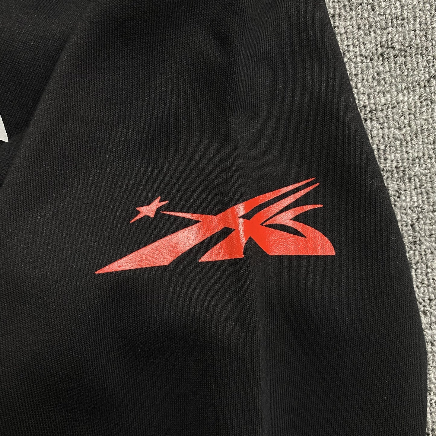 hellstar-sports-hoodie-black-red-5-Drip Store Argentina