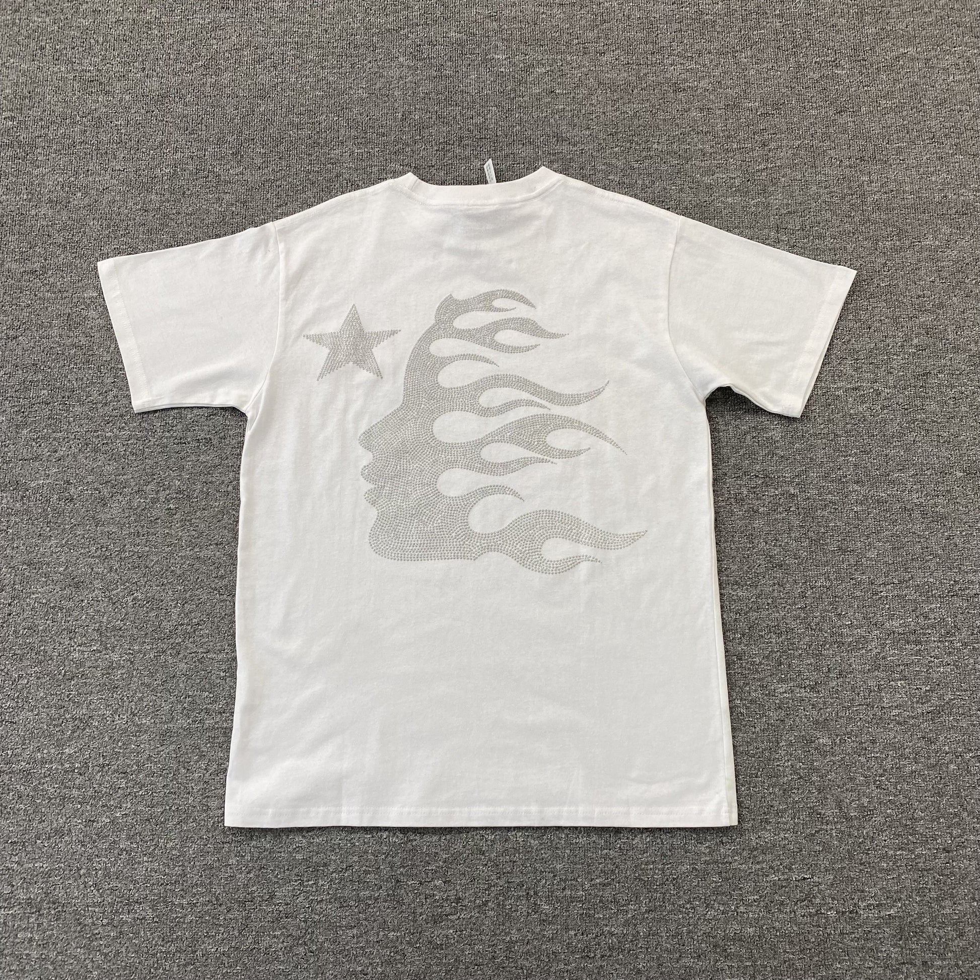 hellstar-studios-enlightenment-club-white-tee-2-Drip Store Argentina