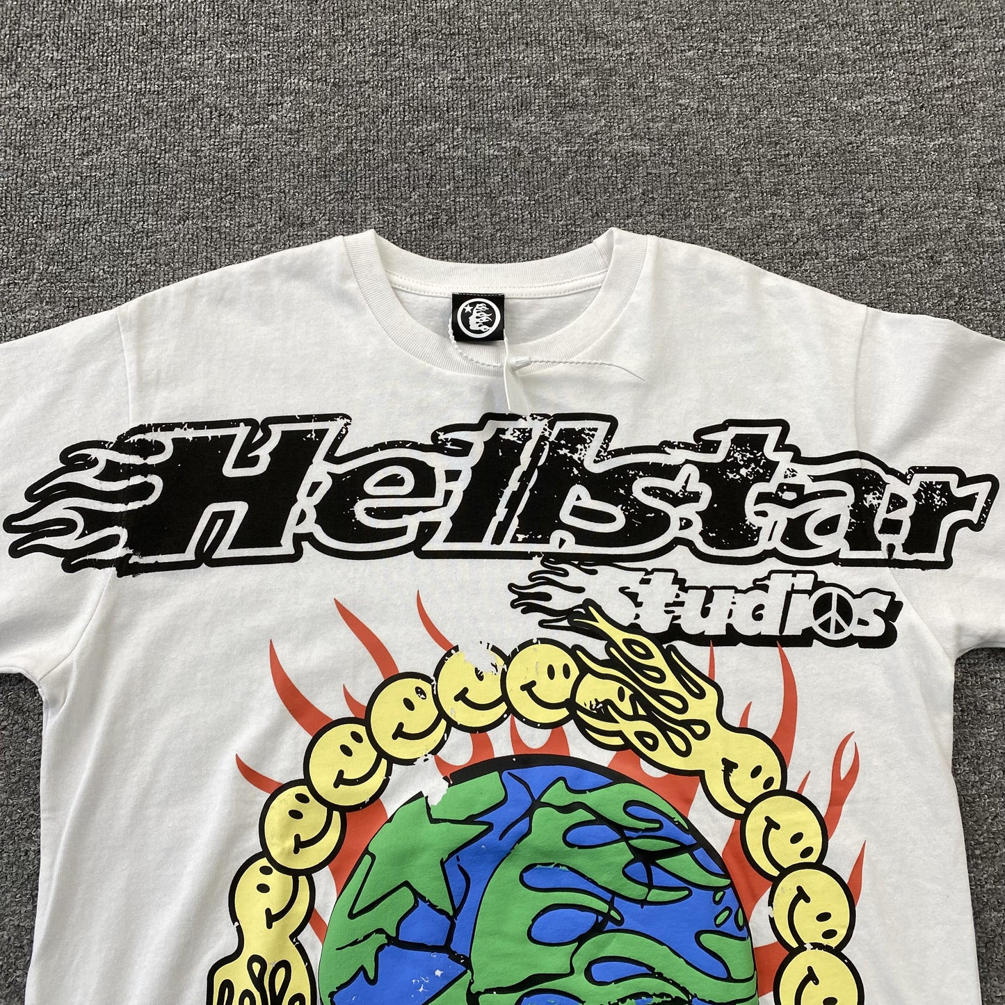 hellstar-studios-globe-tee-white-5-Drip Store Argentina