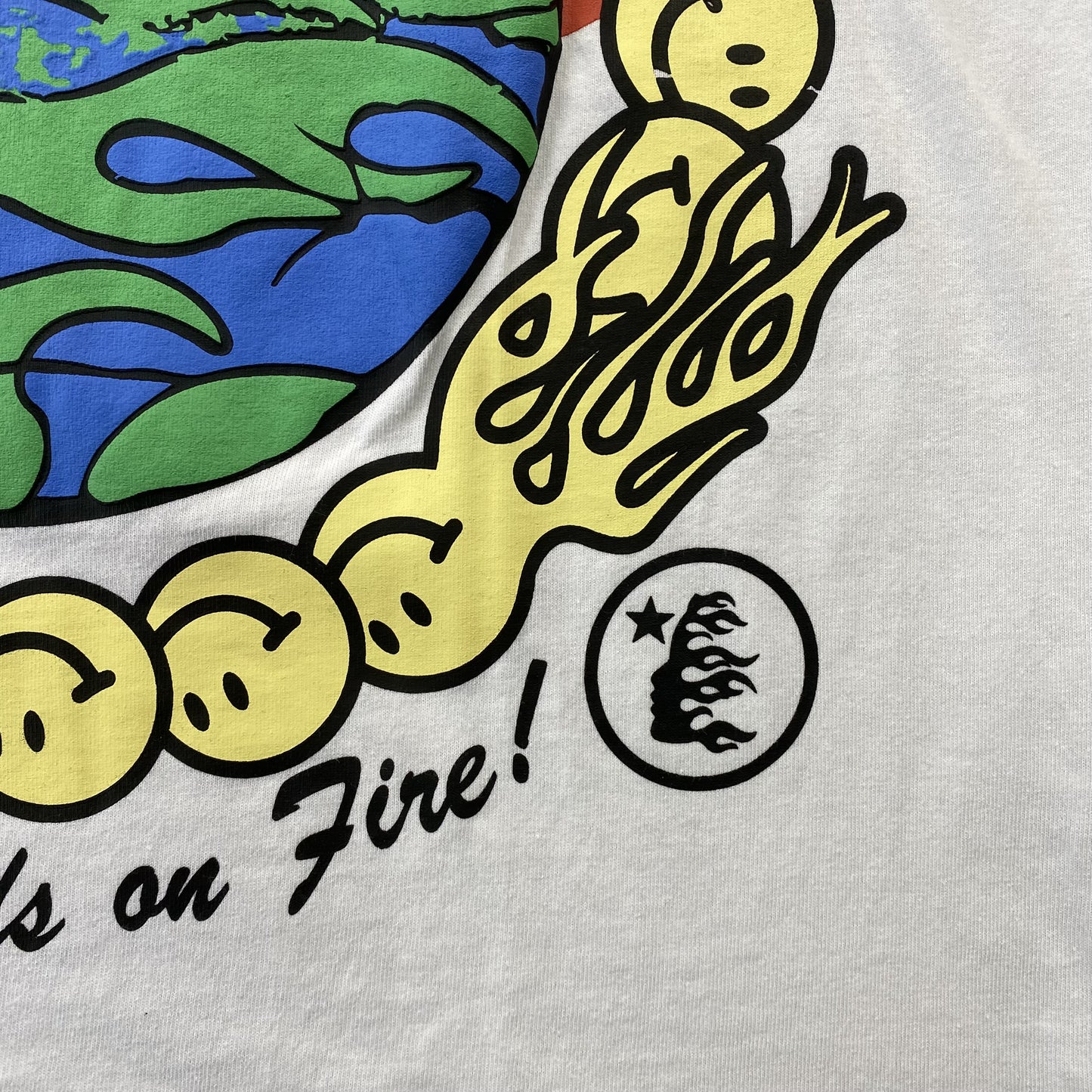 hellstar-studios-globe-tee-white-6-Drip Store Argentina