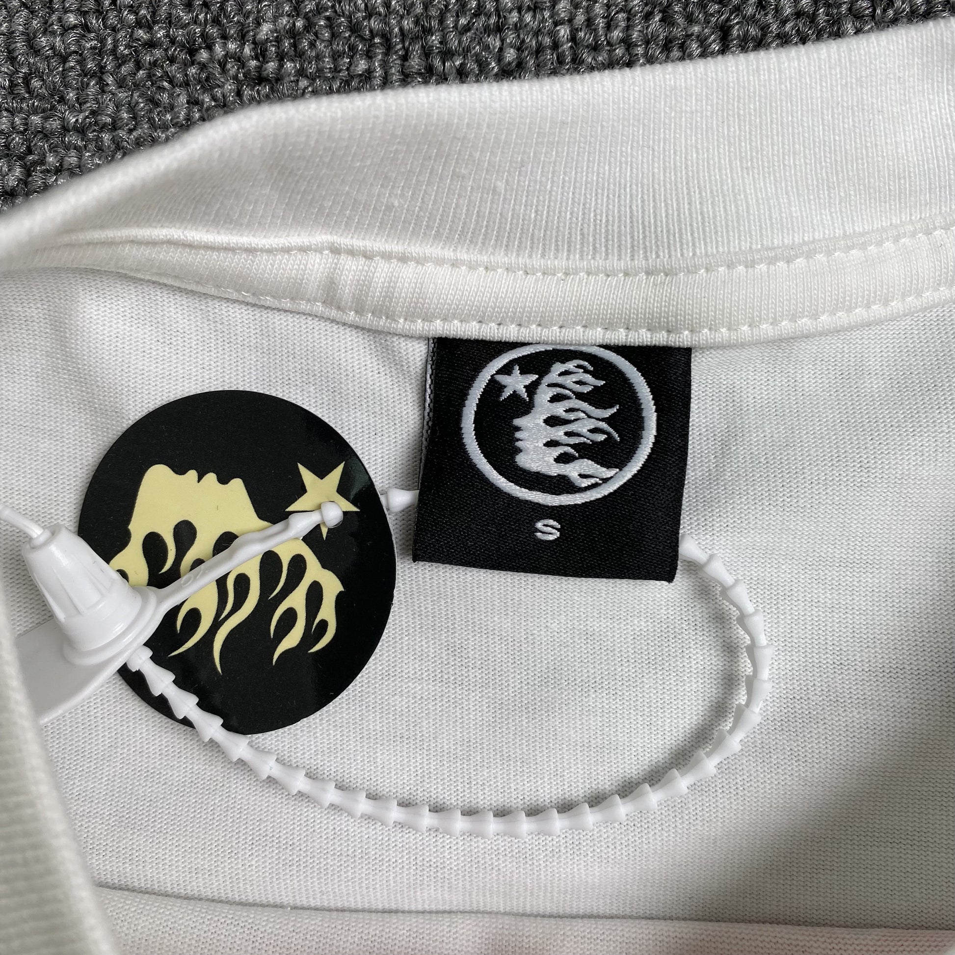 hellstar-studios-god-speed-tee-white-9-Drip Store Argentina