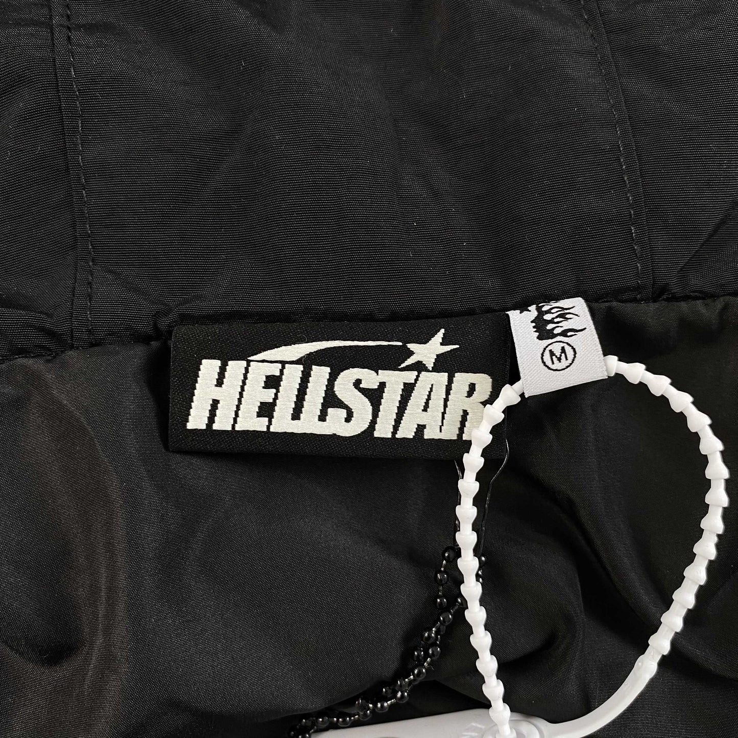 Campera Hellstar Thriller Negra