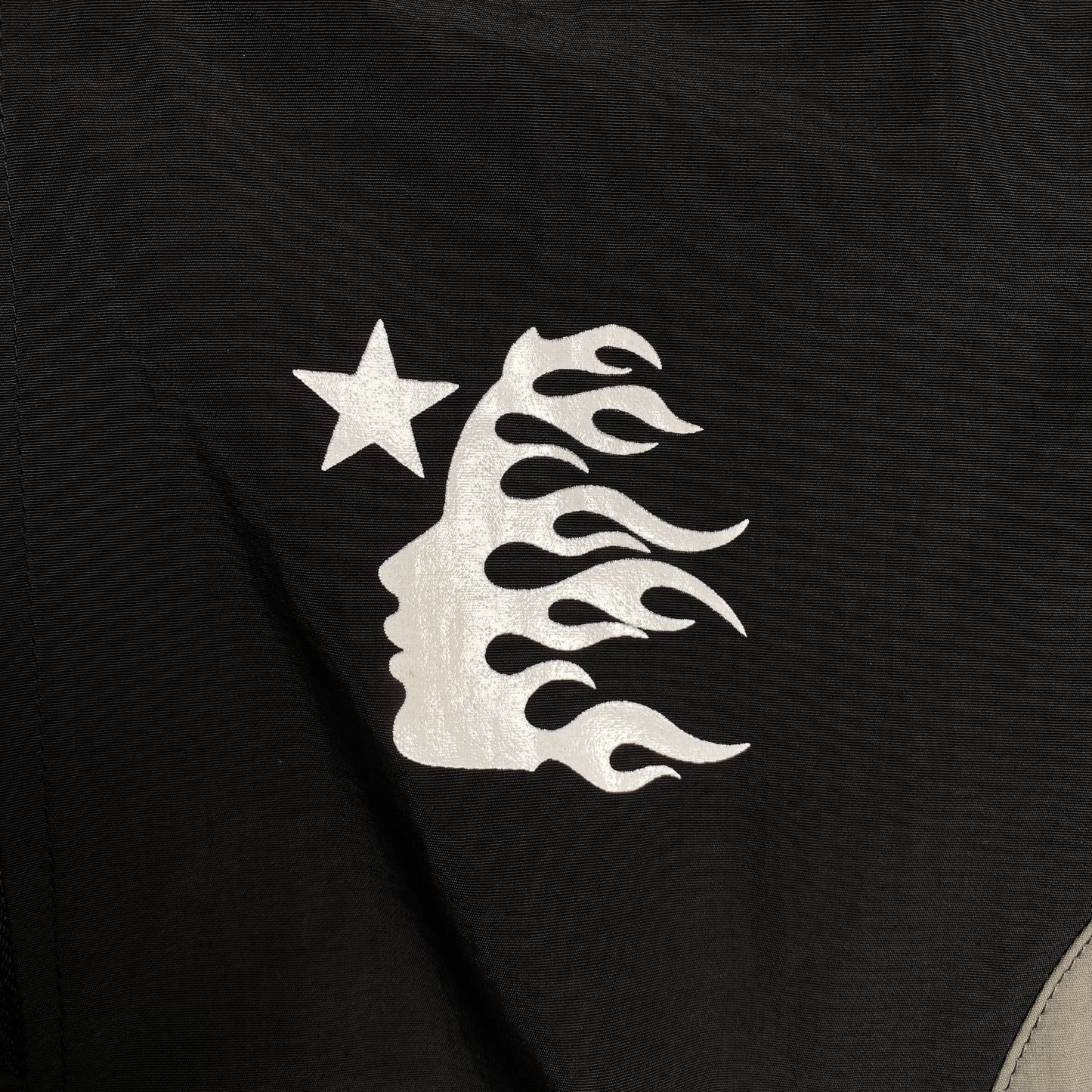 Campera Hellstar Negra