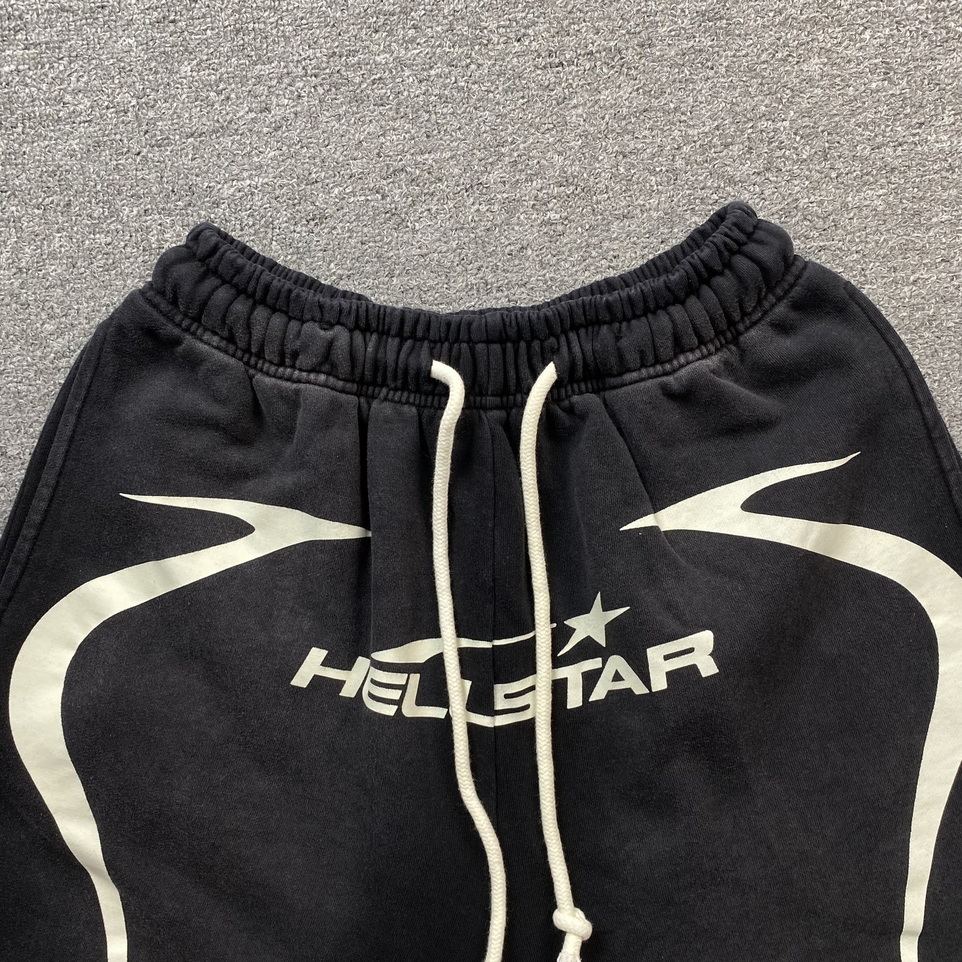 hellstar-warm-up-shorts-black-3-Drip Store Argentina