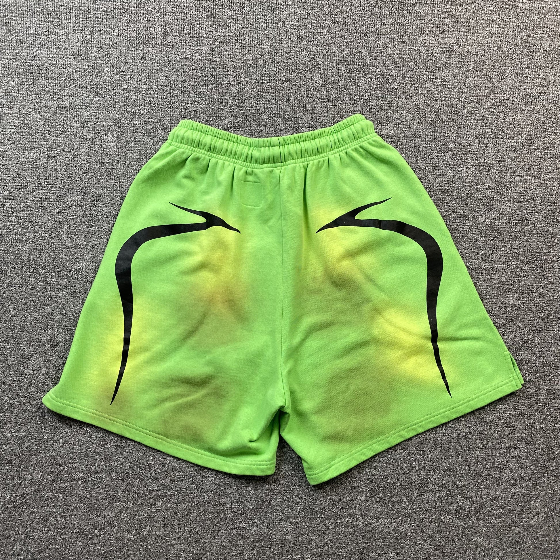 hellstar-warm-up-shorts-green-2-Drip Store Argentina