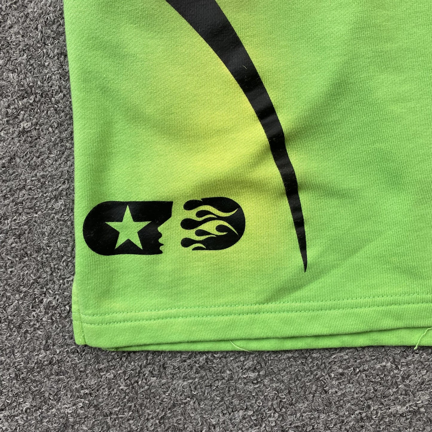 hellstar-warm-up-shorts-green-4-Drip Store Argentina