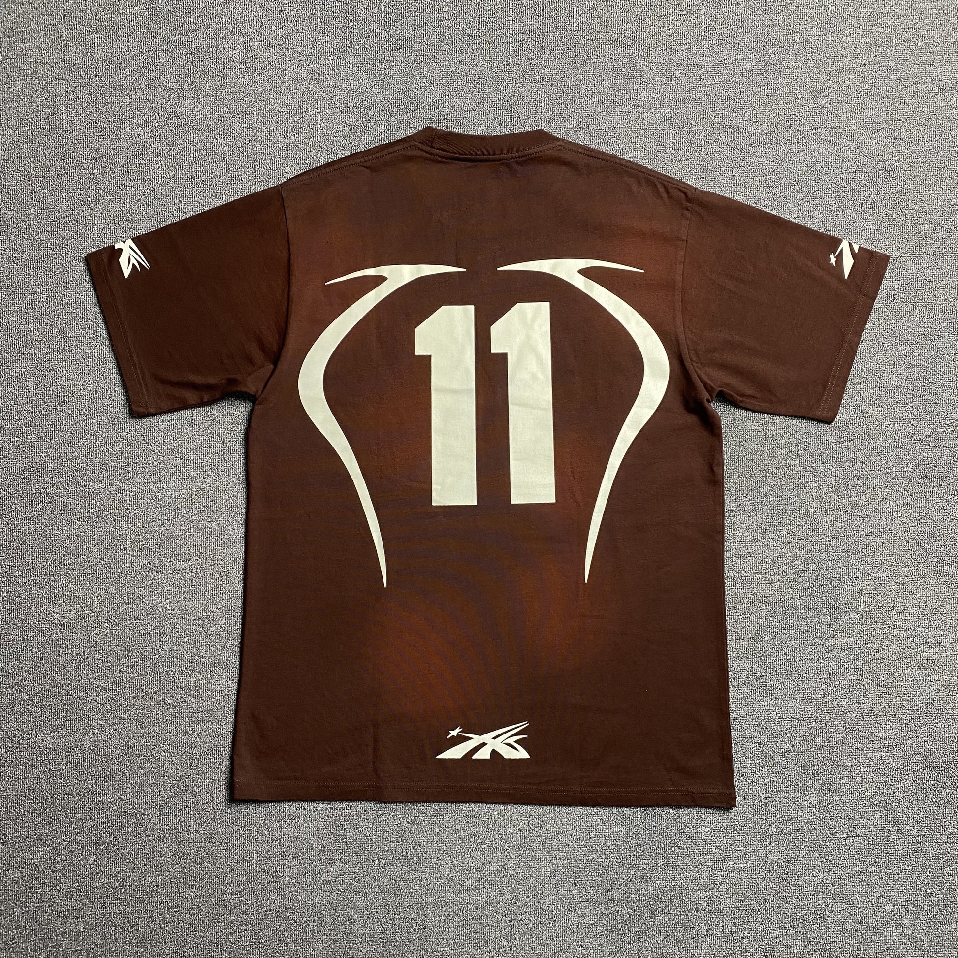 hellstar-warm-up-tee-brown-2-Drip Store Argentina