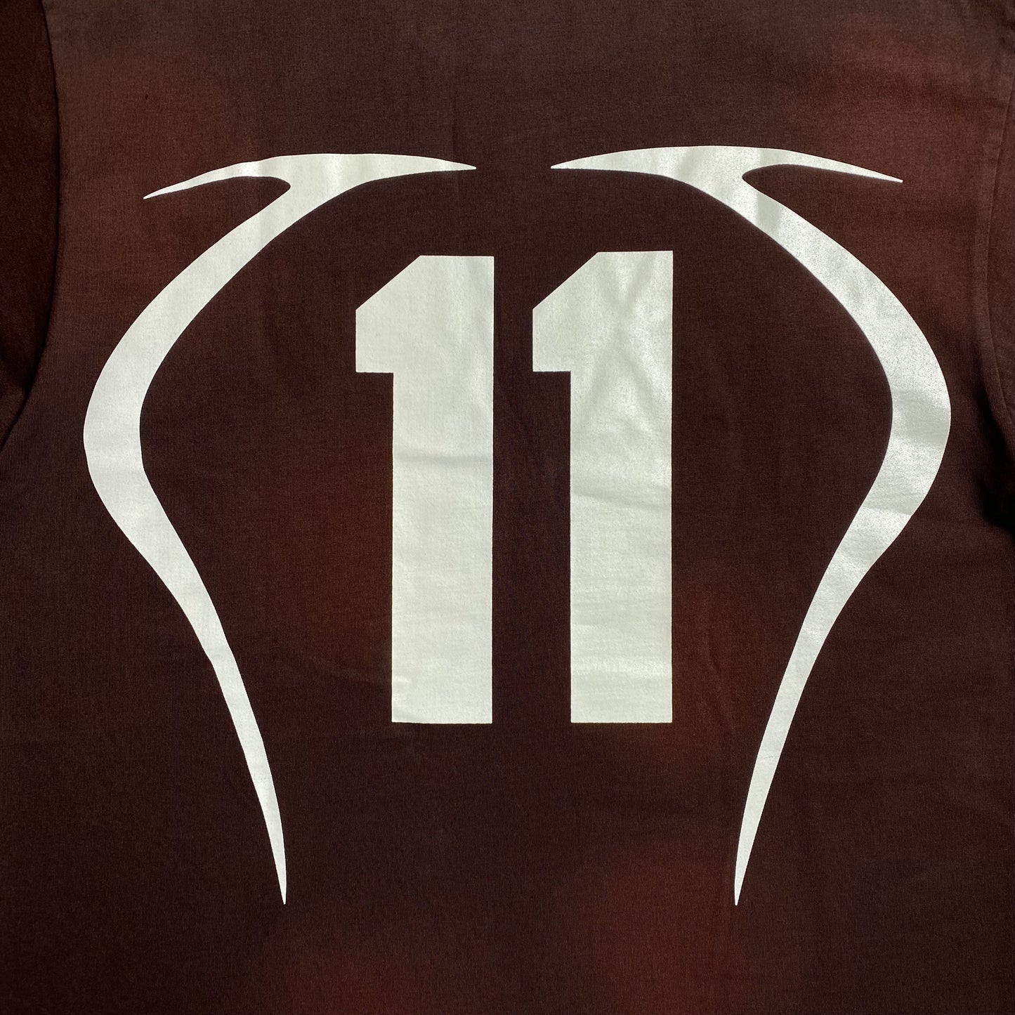 hellstar-warm-up-tee-brown-3-Drip Store Argentina