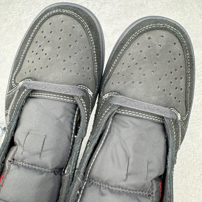 JORDAN 1 LOW OG X TRAVIS SCOTT BLACK/PHANTOM