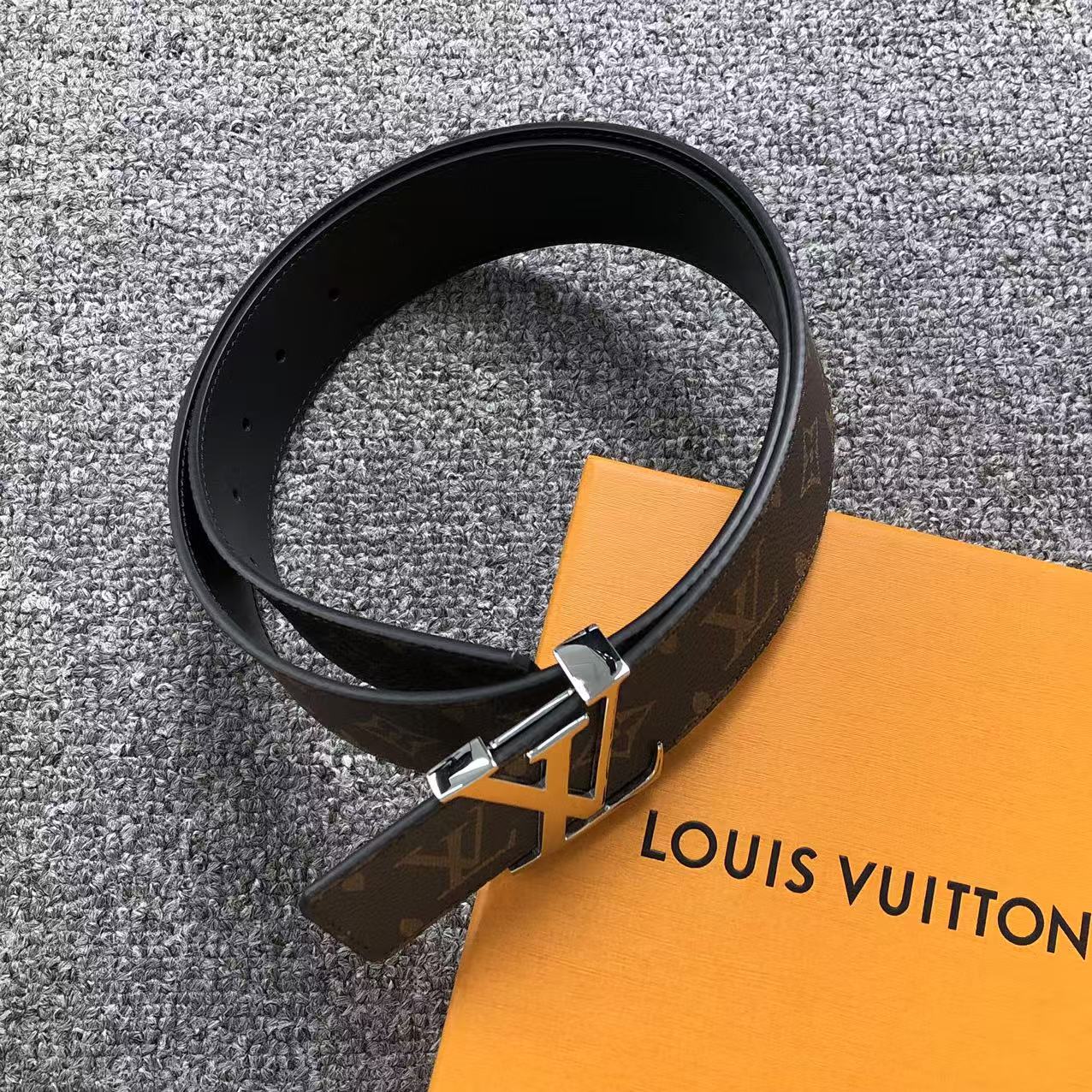 louis-vuitton-monogram-silver-lv-initials-belt-brown-6-Drip Store Argentina