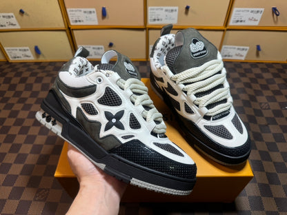 Louis Vuitton Skate Sneaker Gris Blanco
