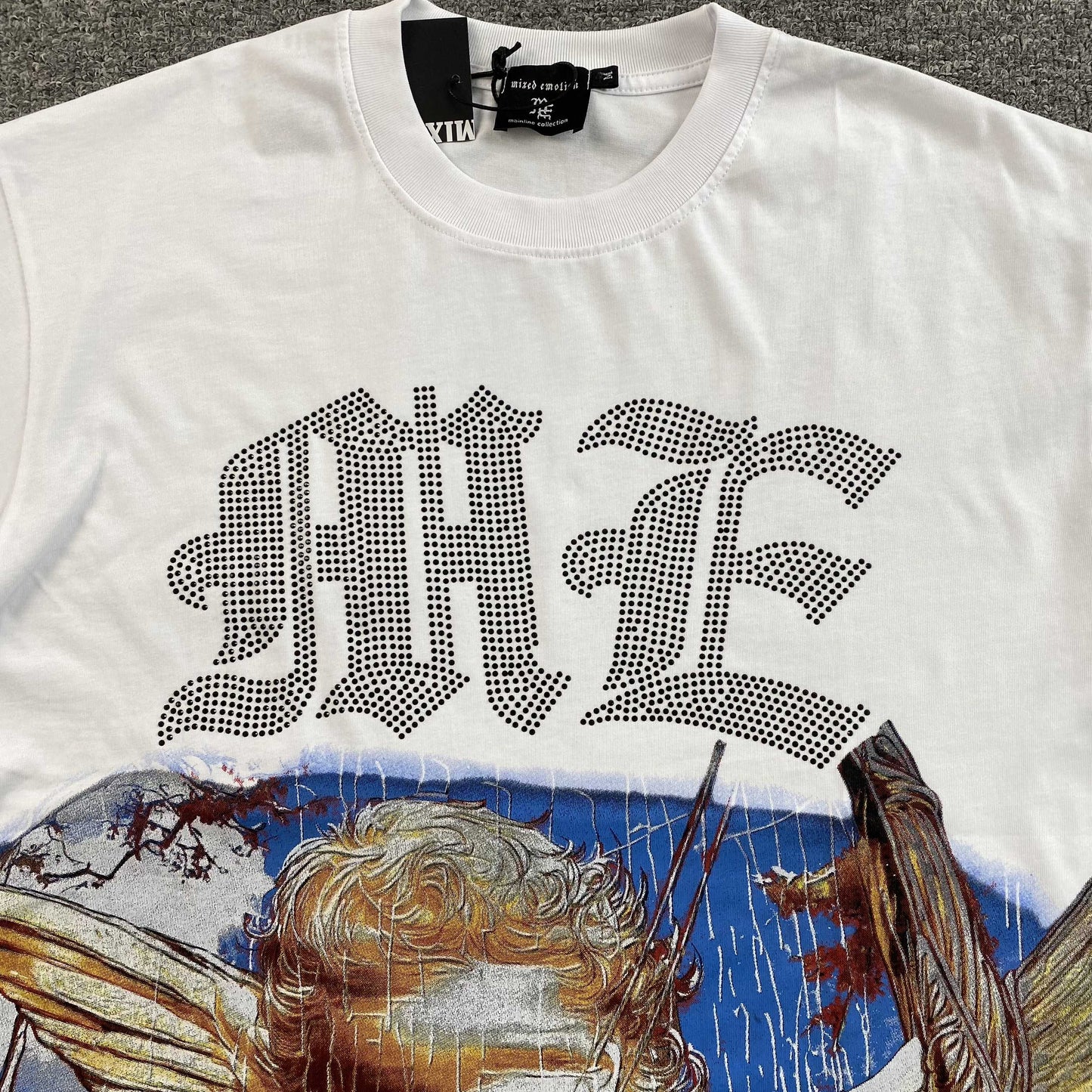 Remera Mixed Emotion Angel Rhinestone Blanca