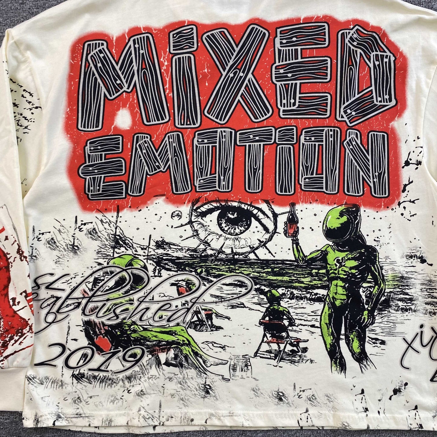 Remera Mixed Emotion Art Club Crema