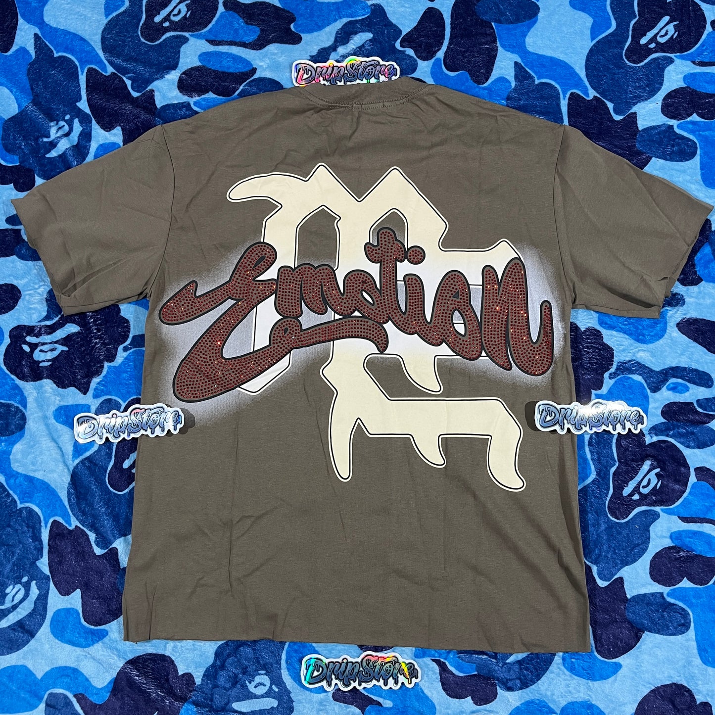 Remera Mixed Emotion Blinded Rhinestone Gris