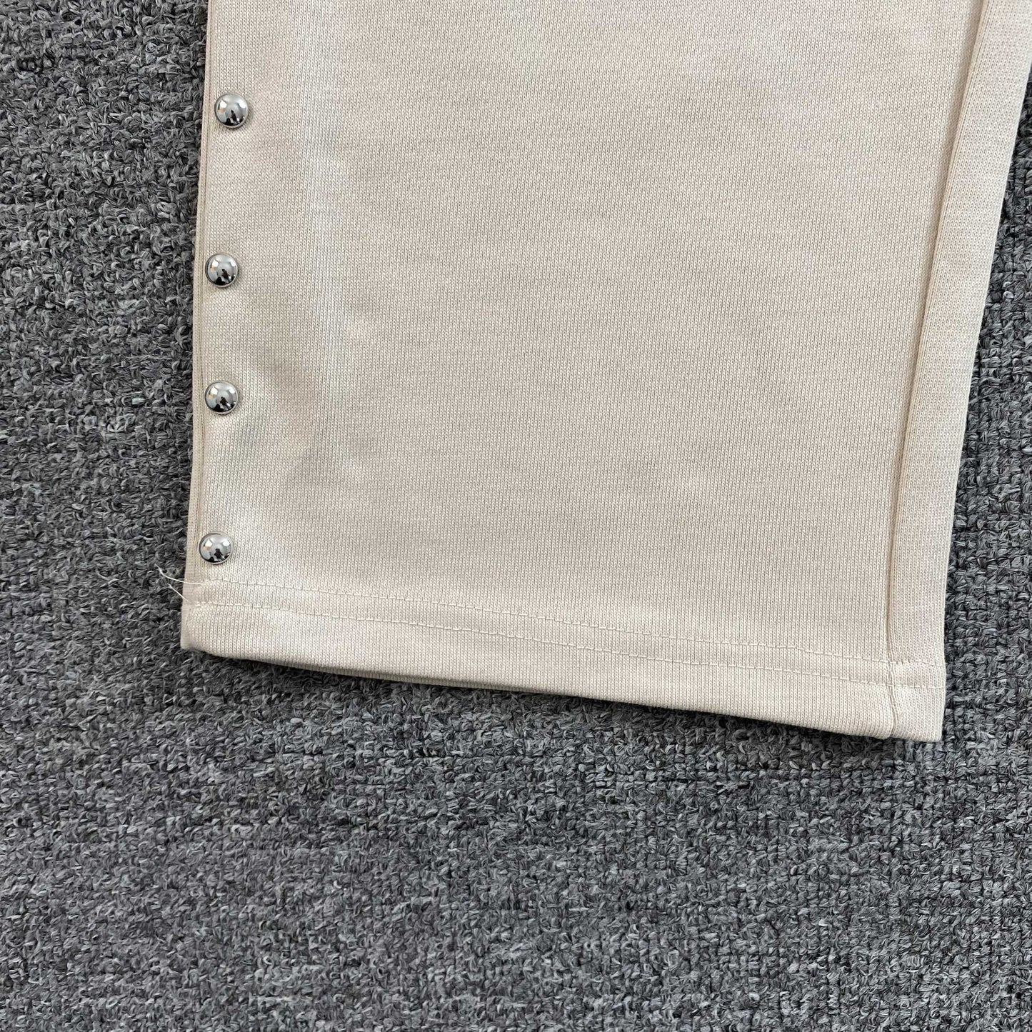 Pantalón Mixed Emotion Crown Gris