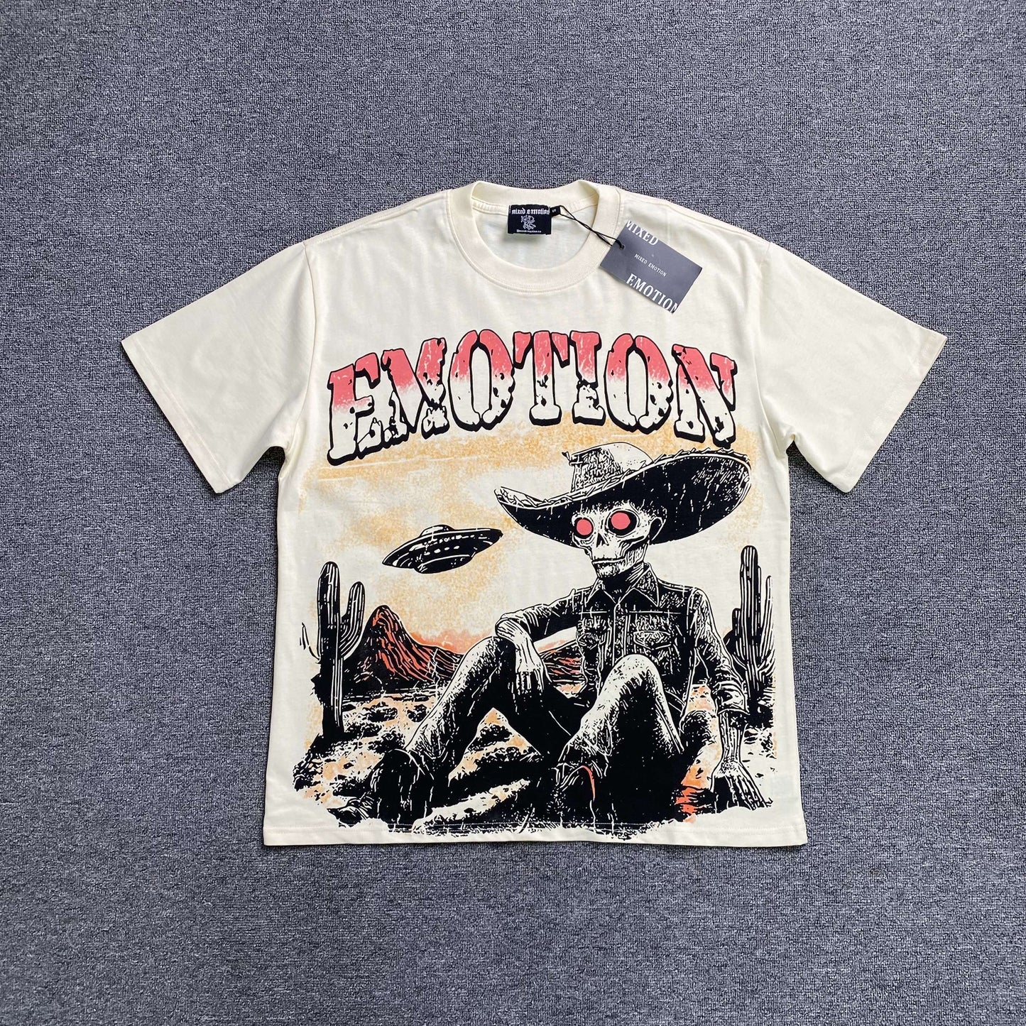 Remera Mixed Emotion Deserted Cream