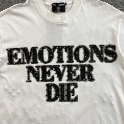 Remera Mixed Emotion End Blanca