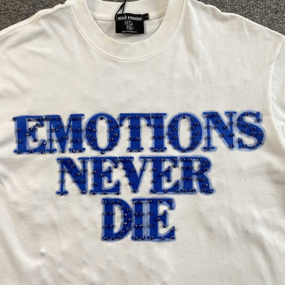 Remera Mixed Emotion End Blanca